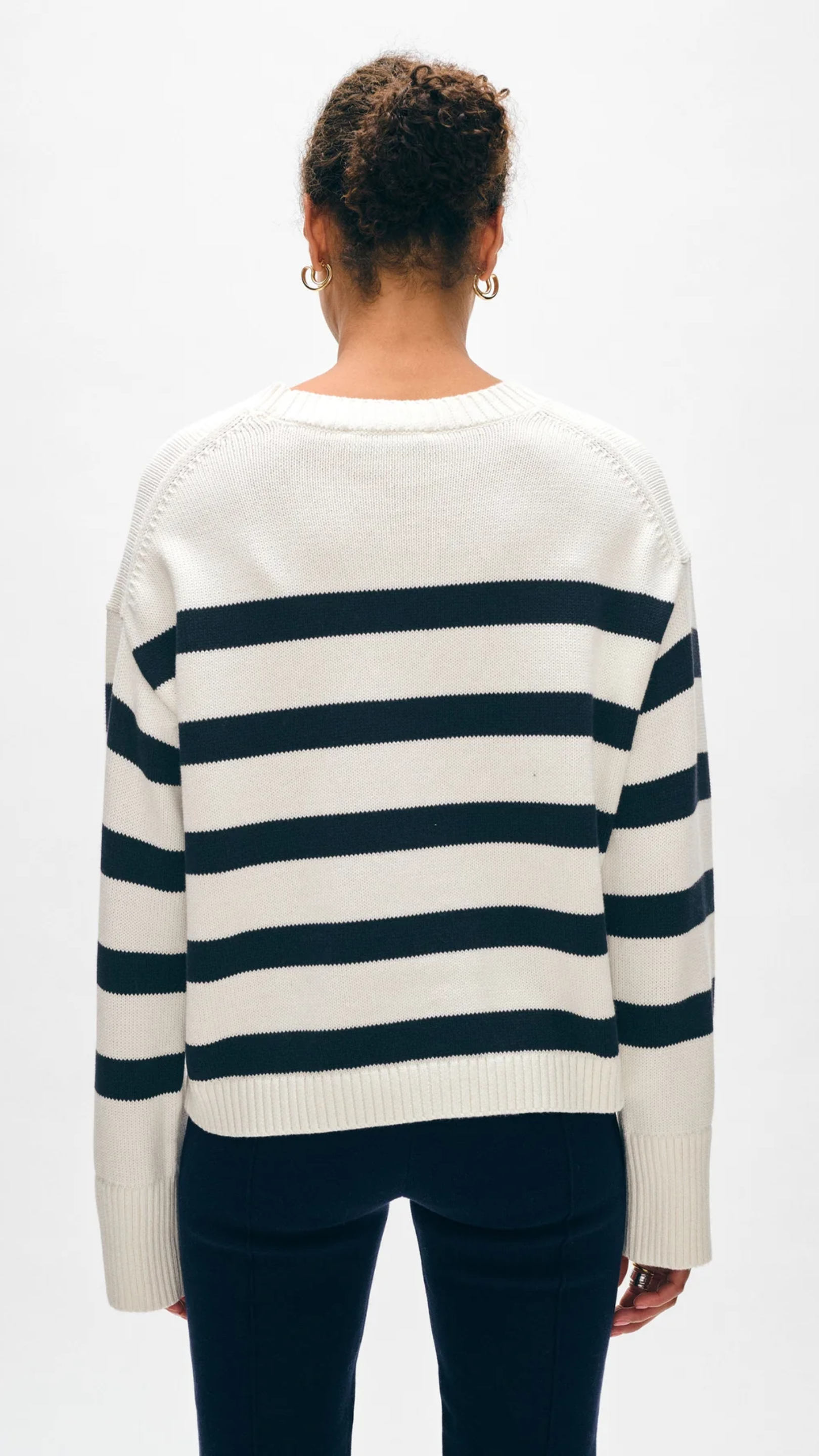 White + Warren Organic Cotton Easy Crewneck in Ivory Navy