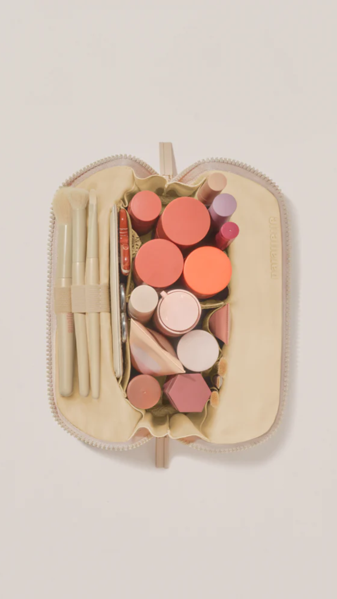 Parallelle The Small Traveller in Bisque