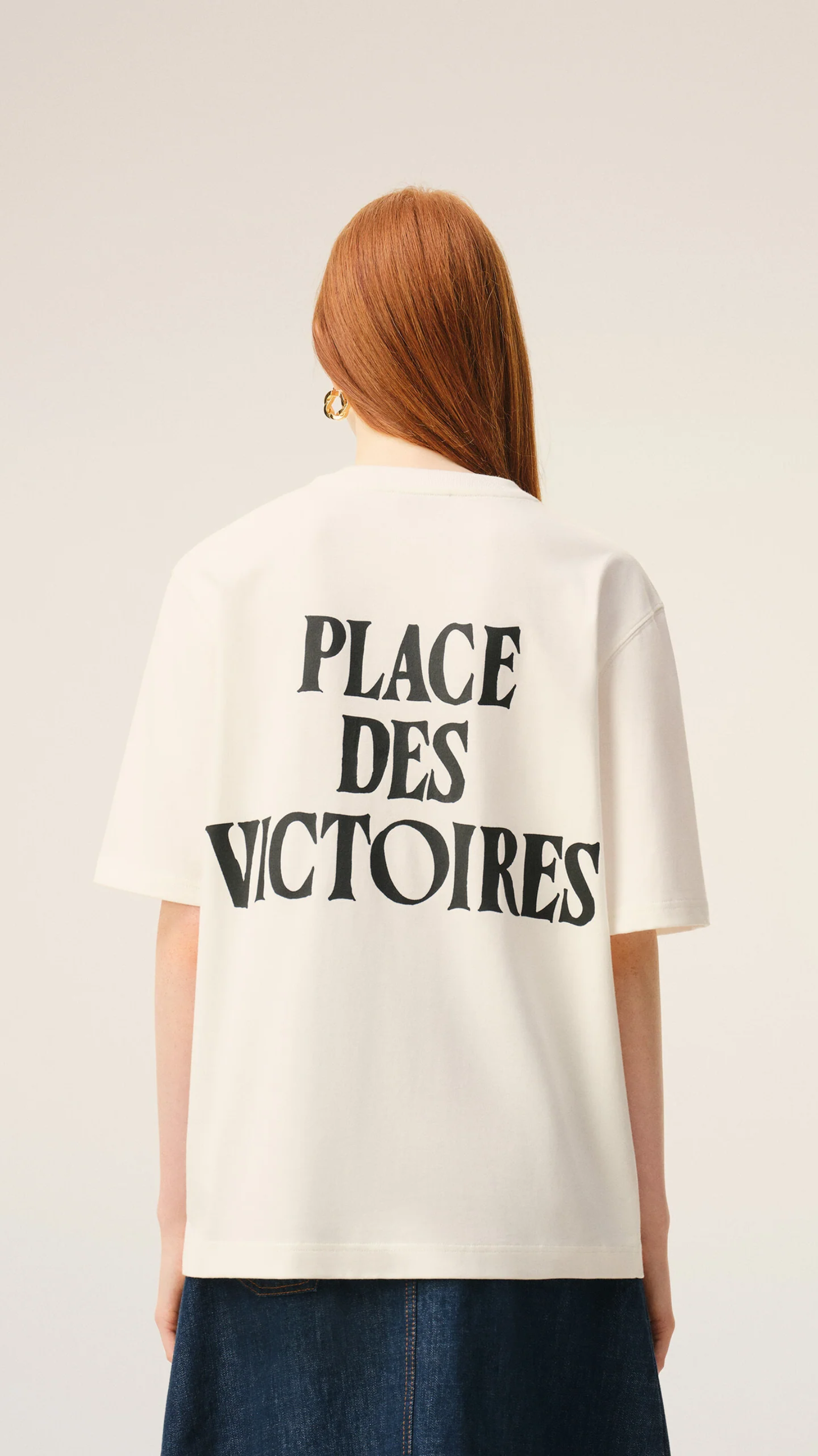 Ami Short Sleeve Cotton Place Des Victoires Print T-shirt in Cream