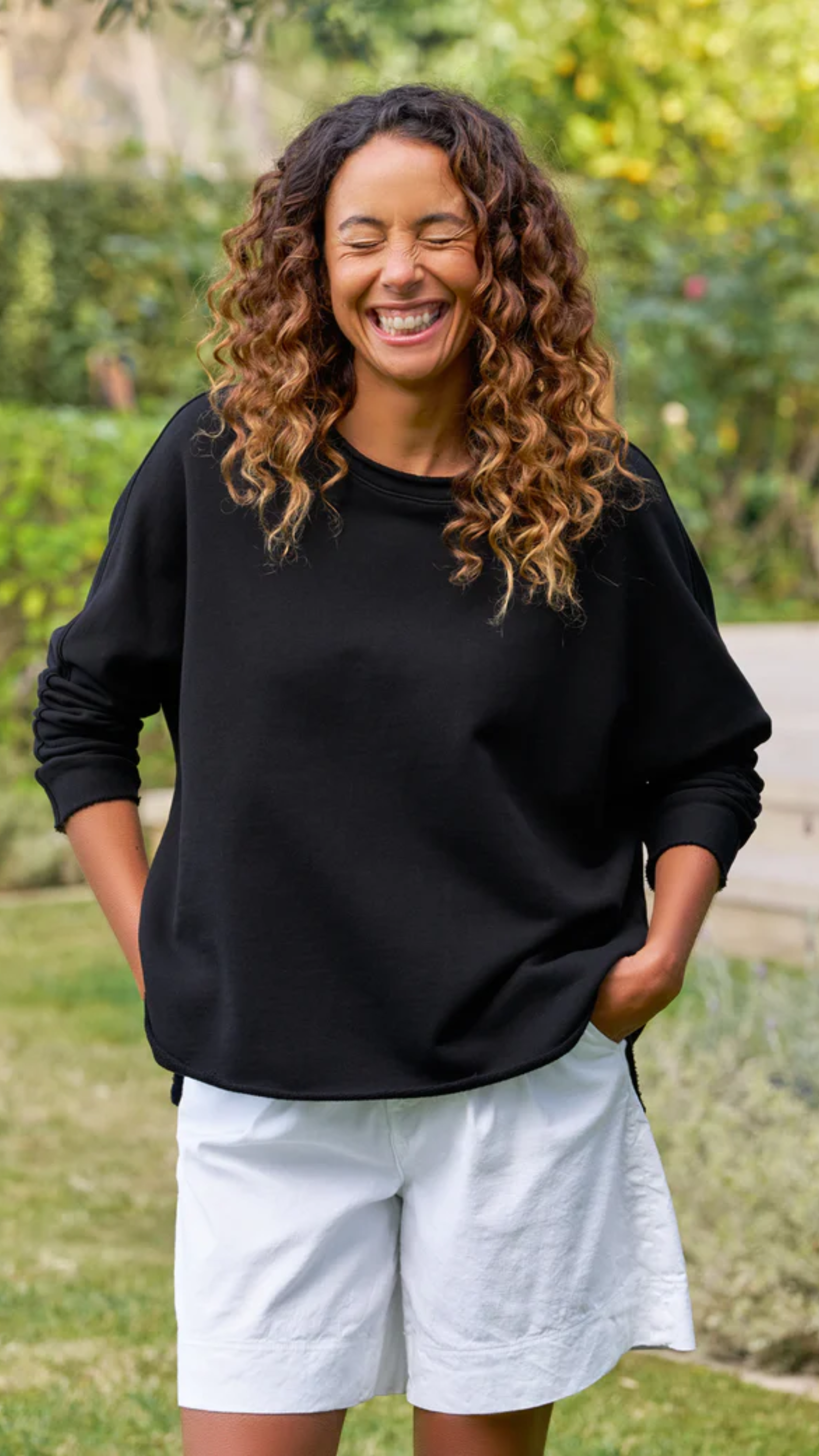 Frank & Eileen Anna Long Sleeve Capelet in Black