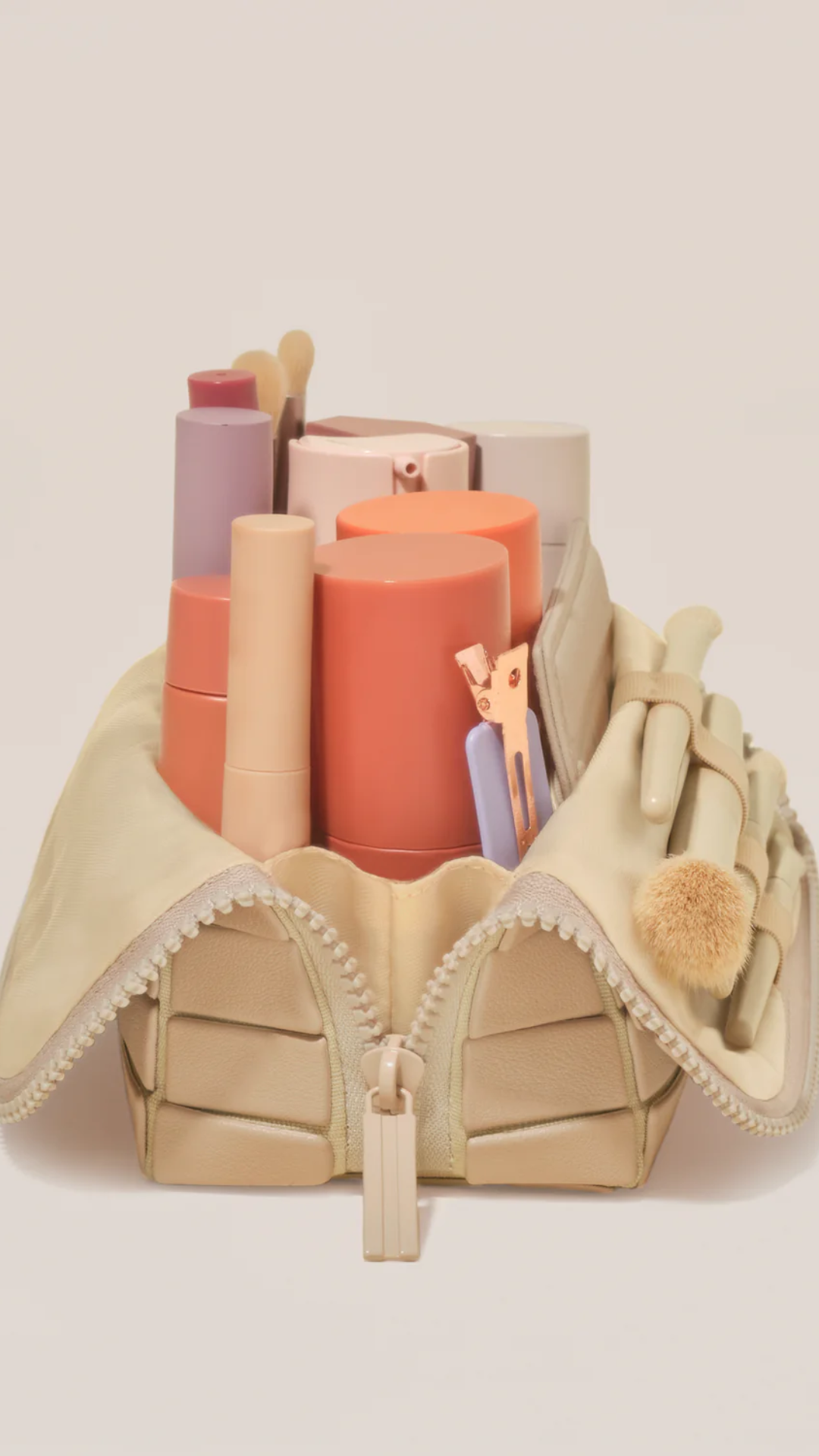 Parallelle The Small Traveller in Bisque