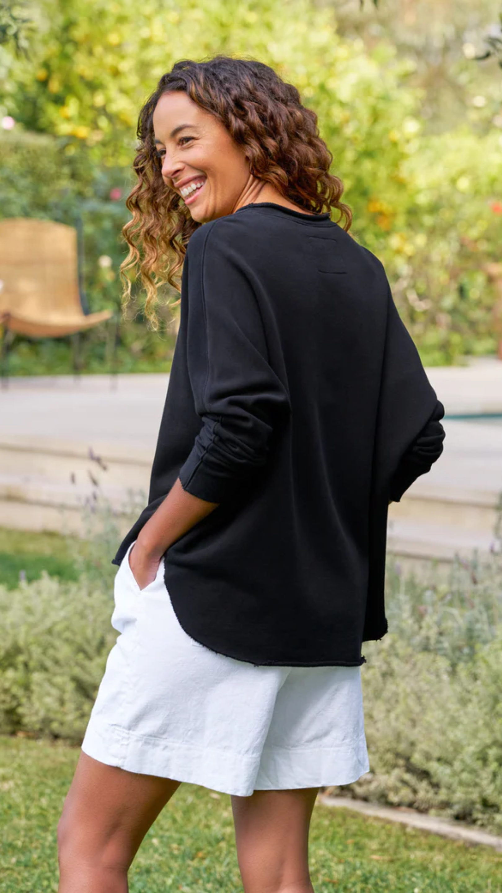 Frank & Eileen Anna Long Sleeve Capelet in Black