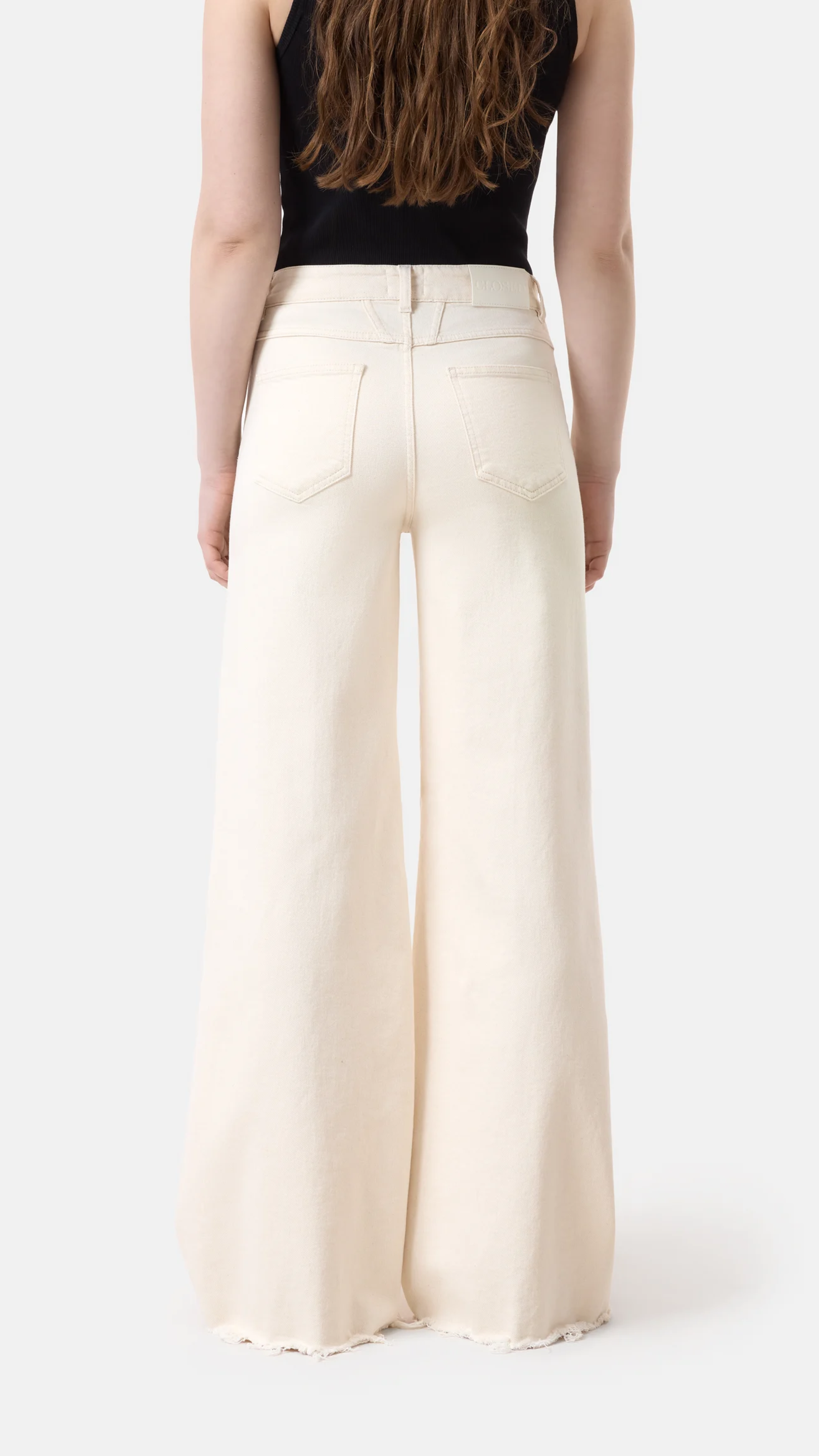Closed Glow-up Wide Jean in Ivory