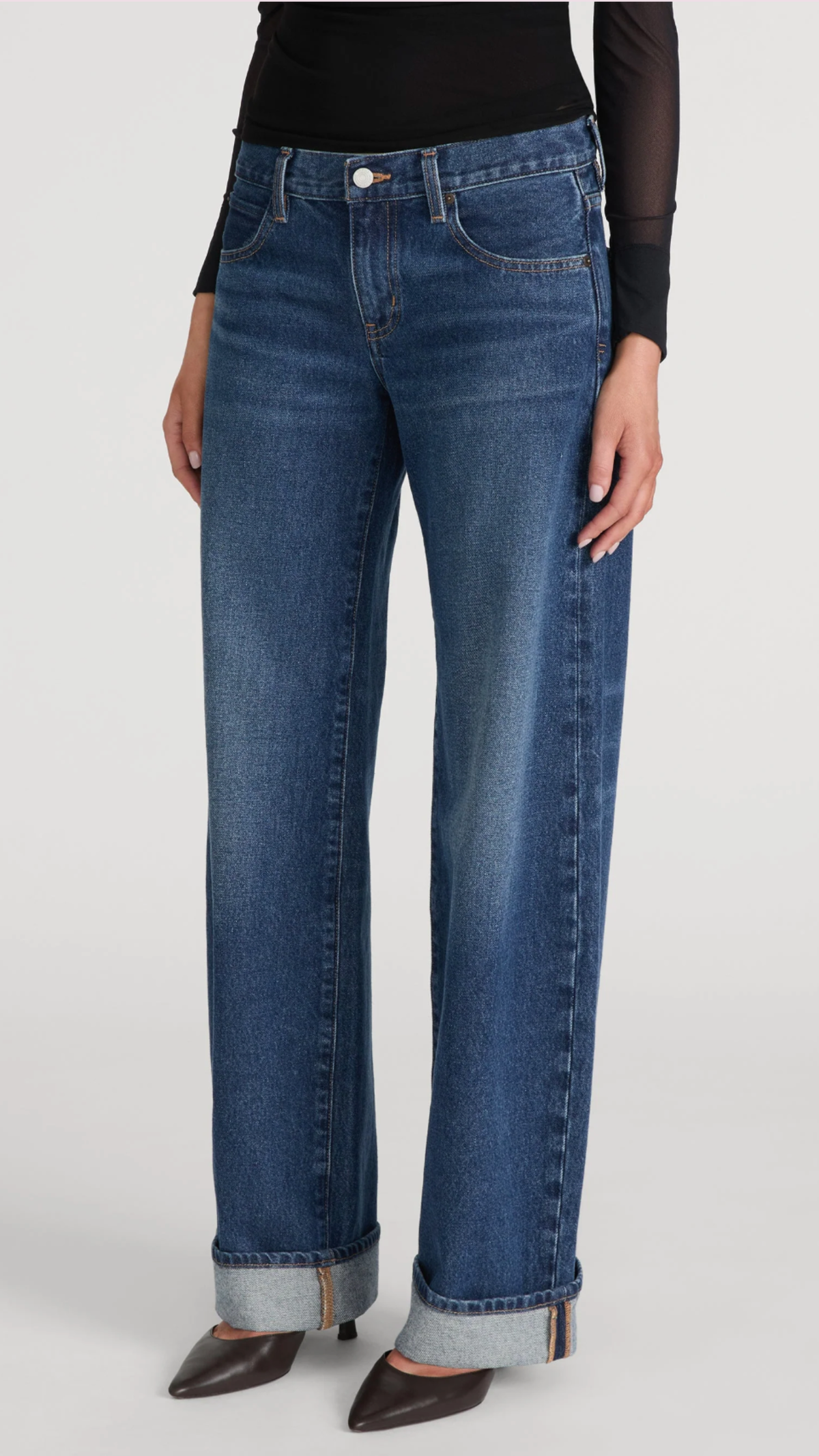 Frame The Cuffed Low Bow Jean in Volt