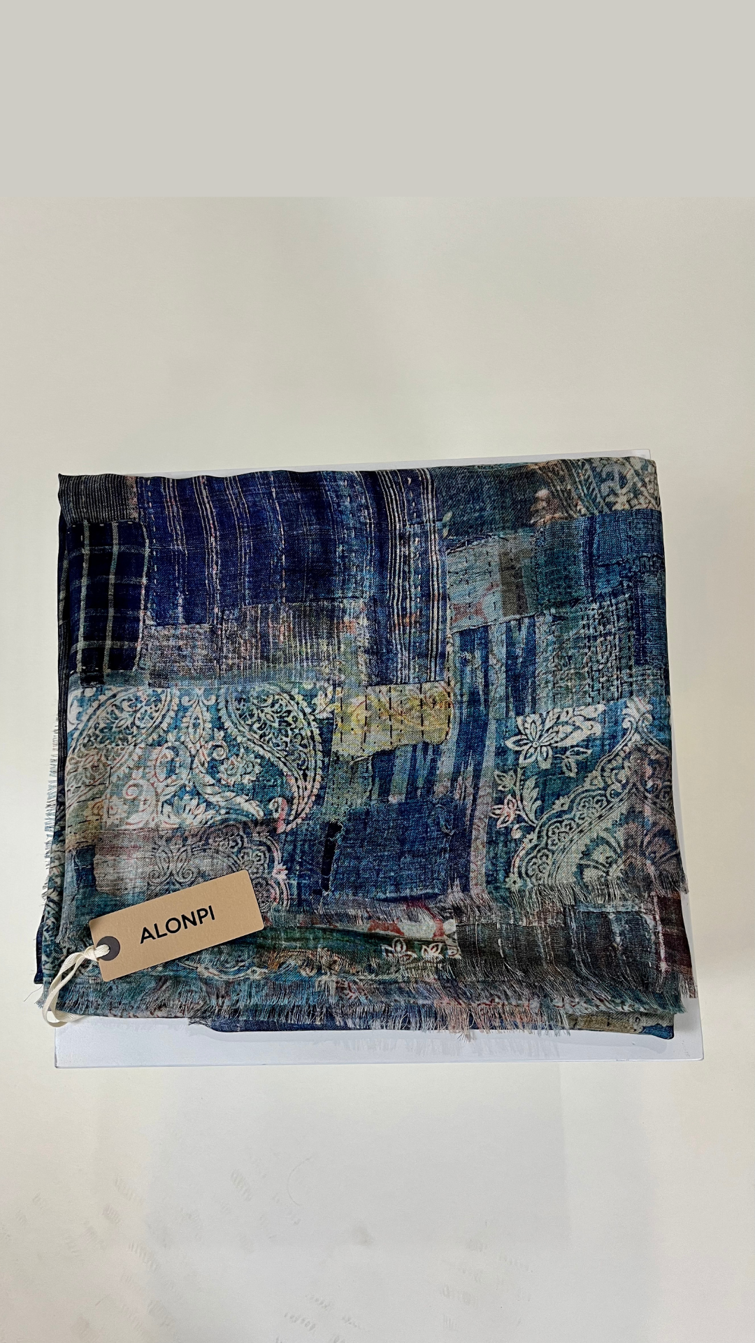 Alonpi Astridzu Square Scarf