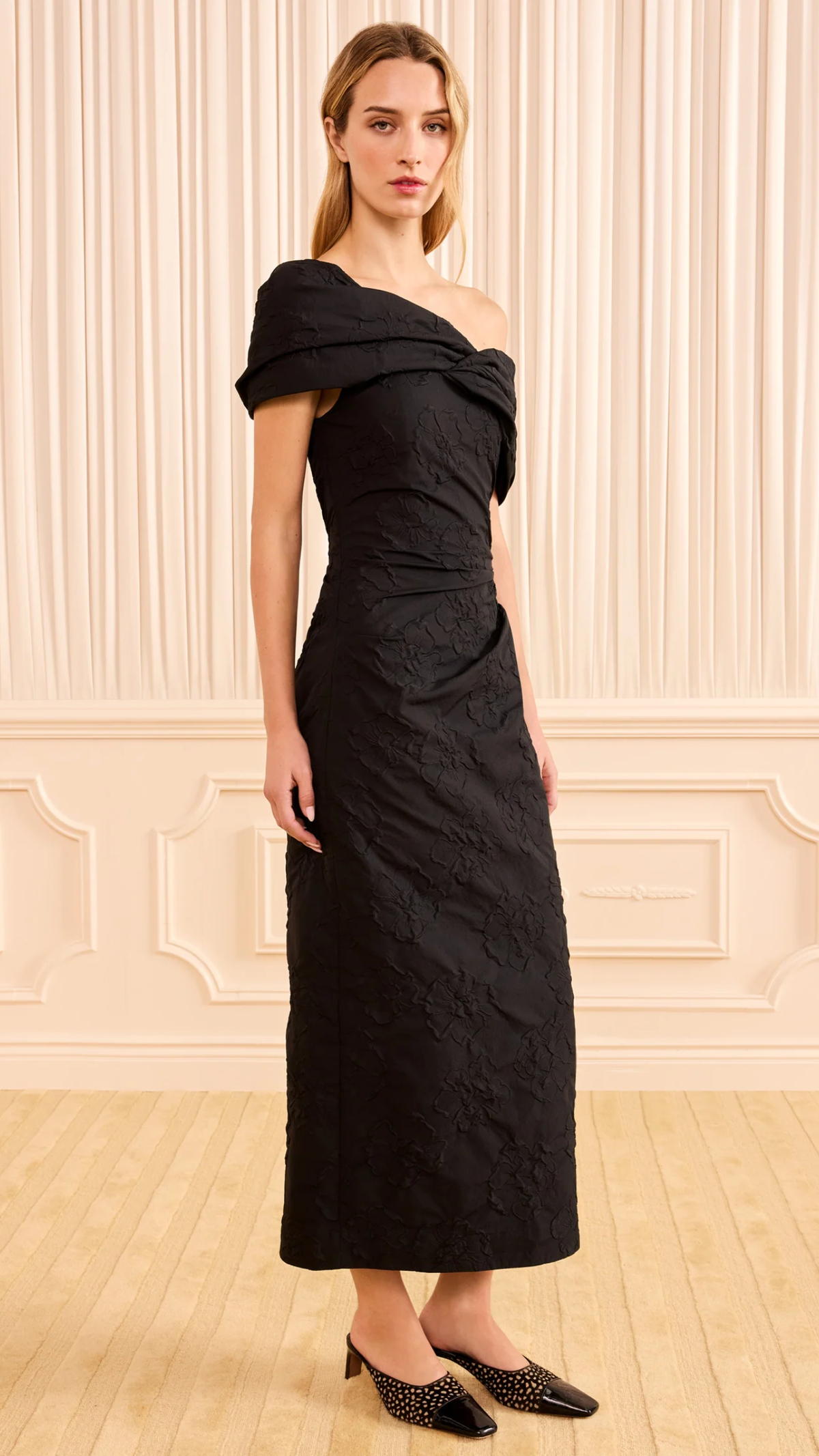 Ulla Johnson Violeta Off the Shoulder Cloque Dress in Noir