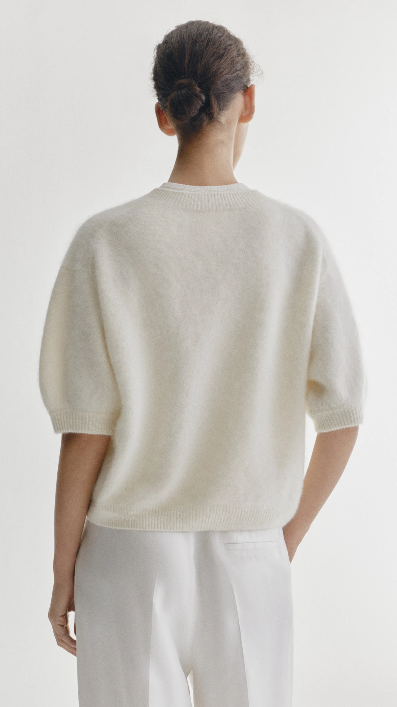 Lisa Yang Juniper Brushed Cashmere Sweater in Cream