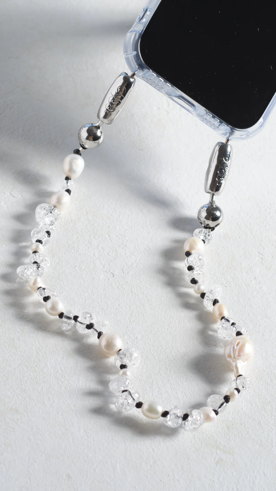 Ossa Stacked Pearl Wristlet in Pearl