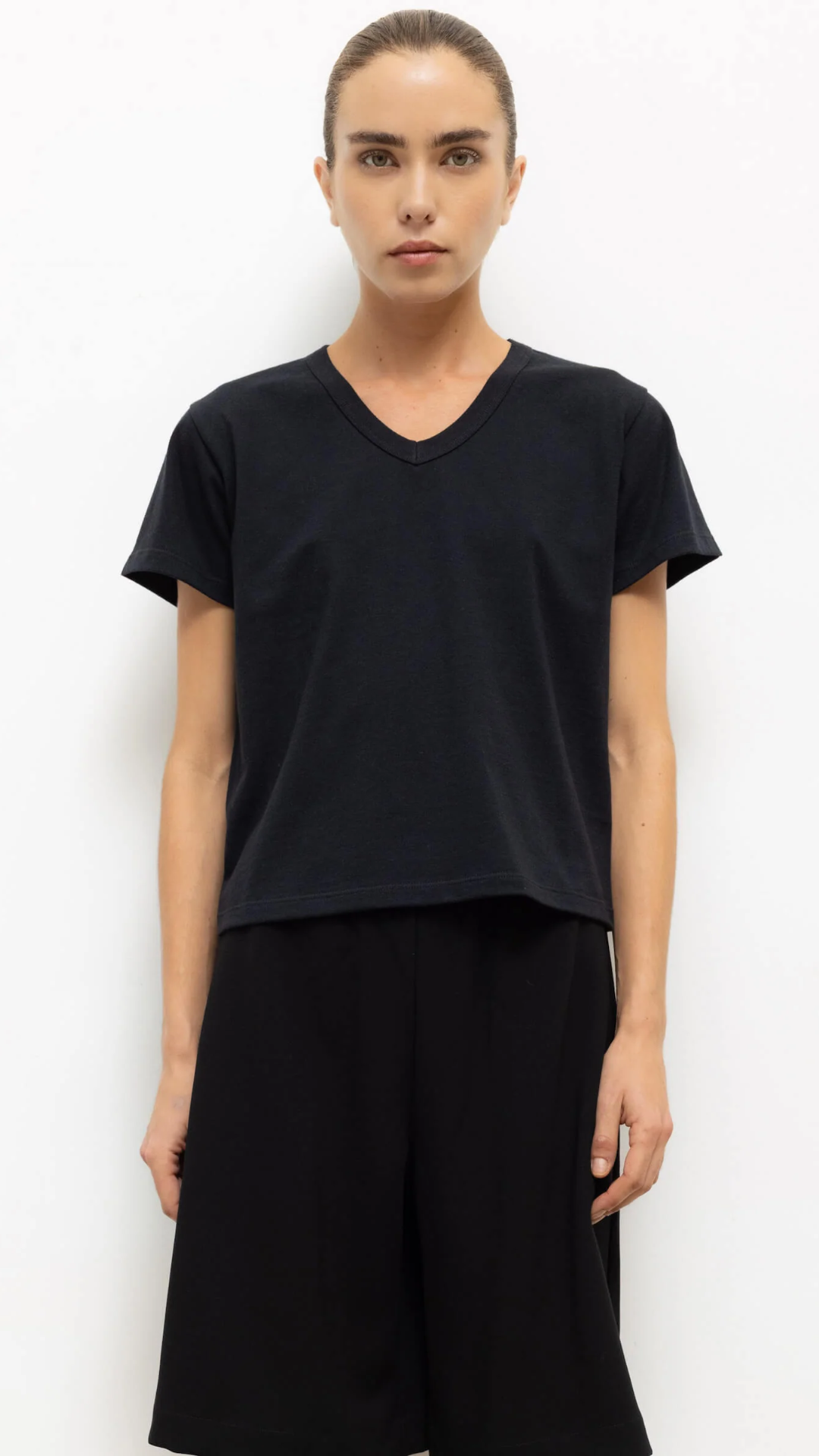 Leset The Margo V-Neck Tee in Black