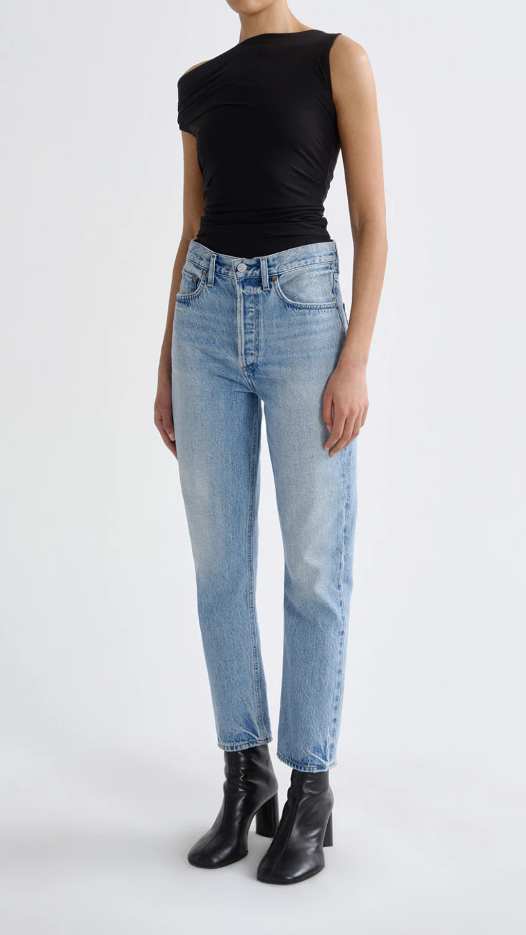 Agolde Riley High Rise Straight Crop Jean in Stream
