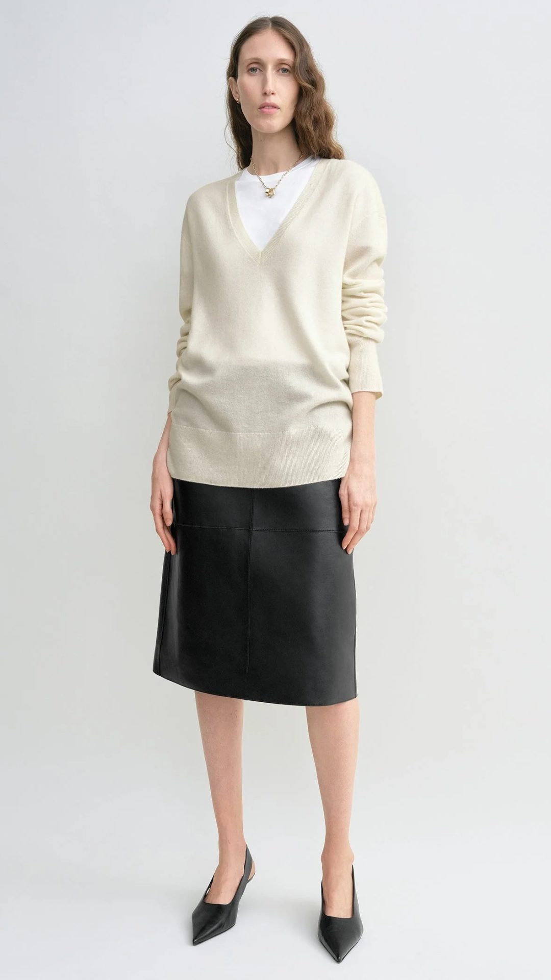Toteme Cashmere V-Neck Long-Sleeve Knit in Ecru
