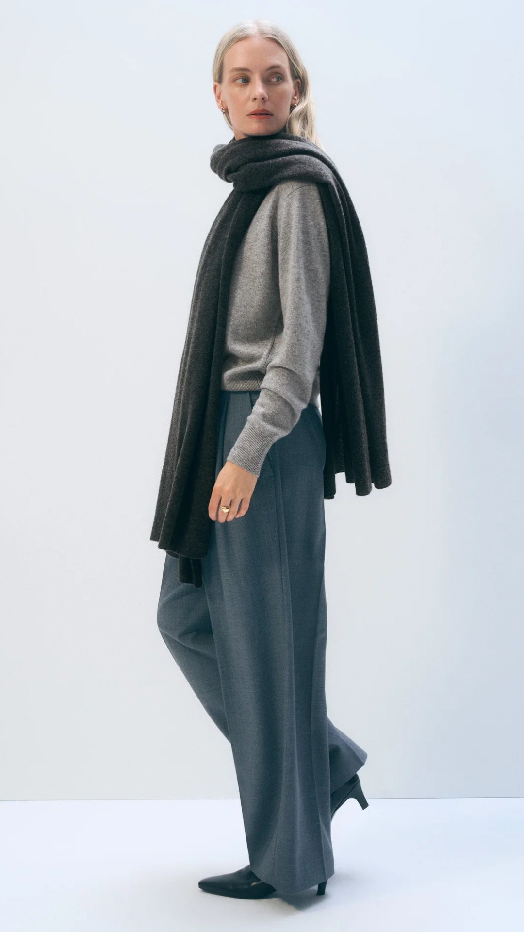 White + Warren Cashmere Travel Wrap