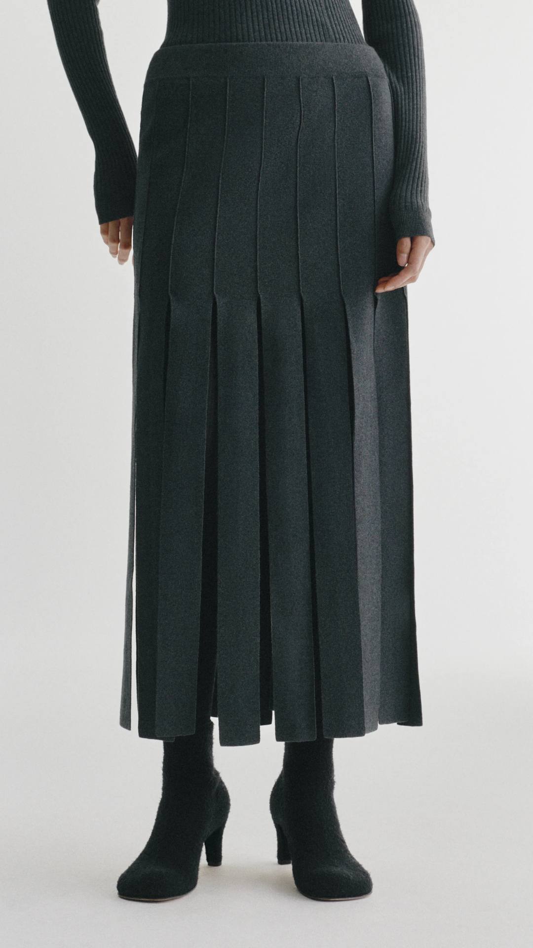 Lisa Yang Marloes Skirt in Eclipse