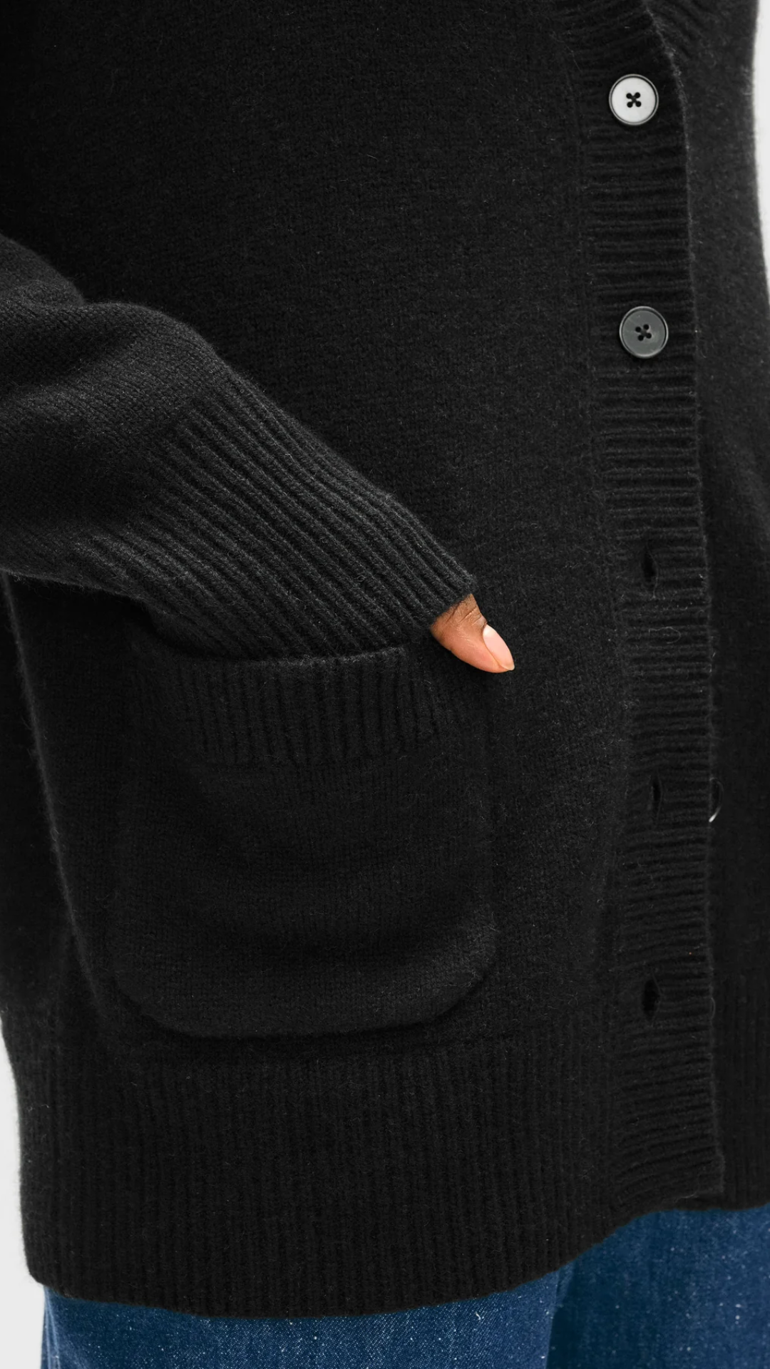 White + Warren Cashmere Luxe Pocket Cardigan in Black