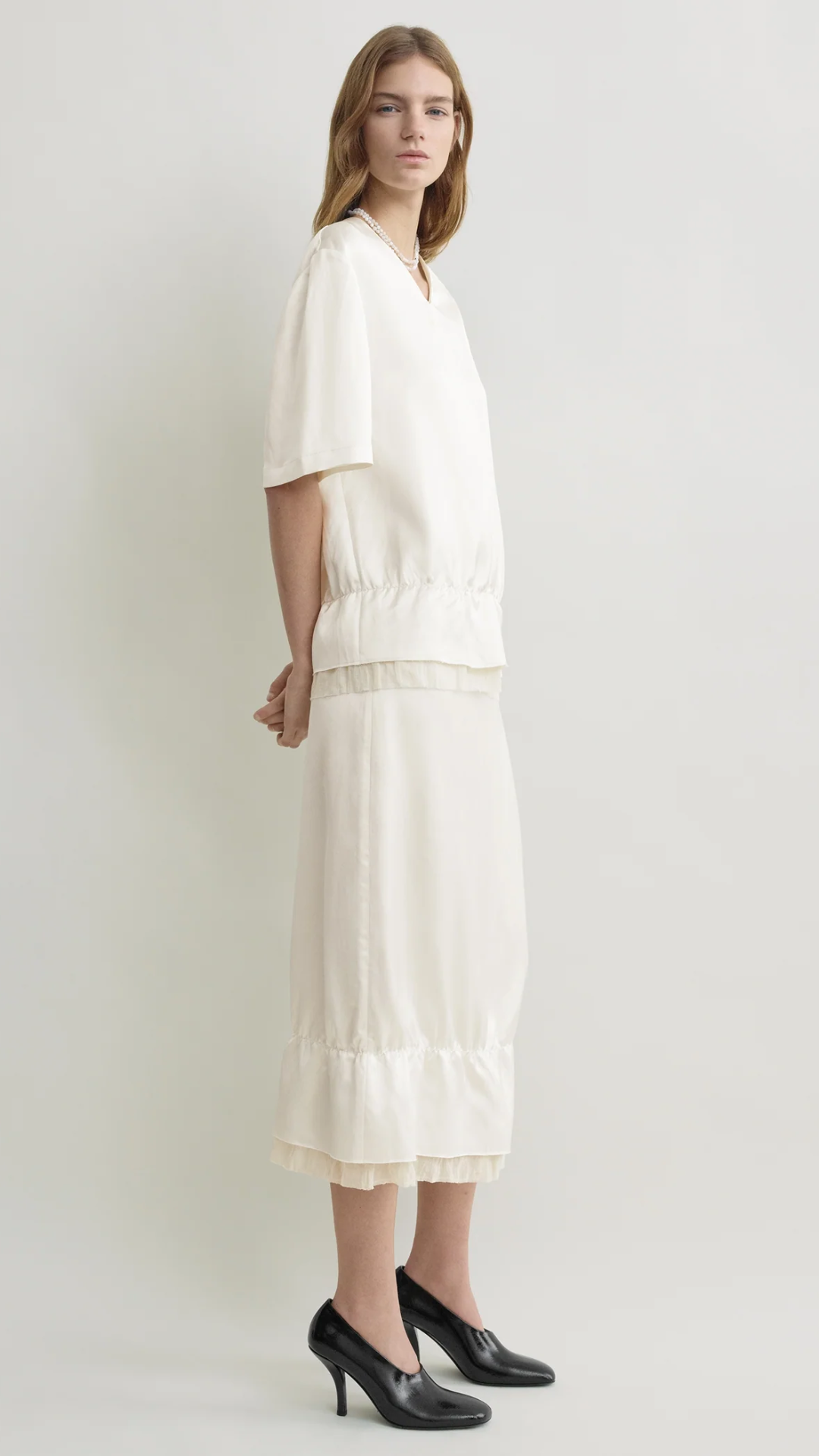 Toteme V-Neck Satin Pullover in White