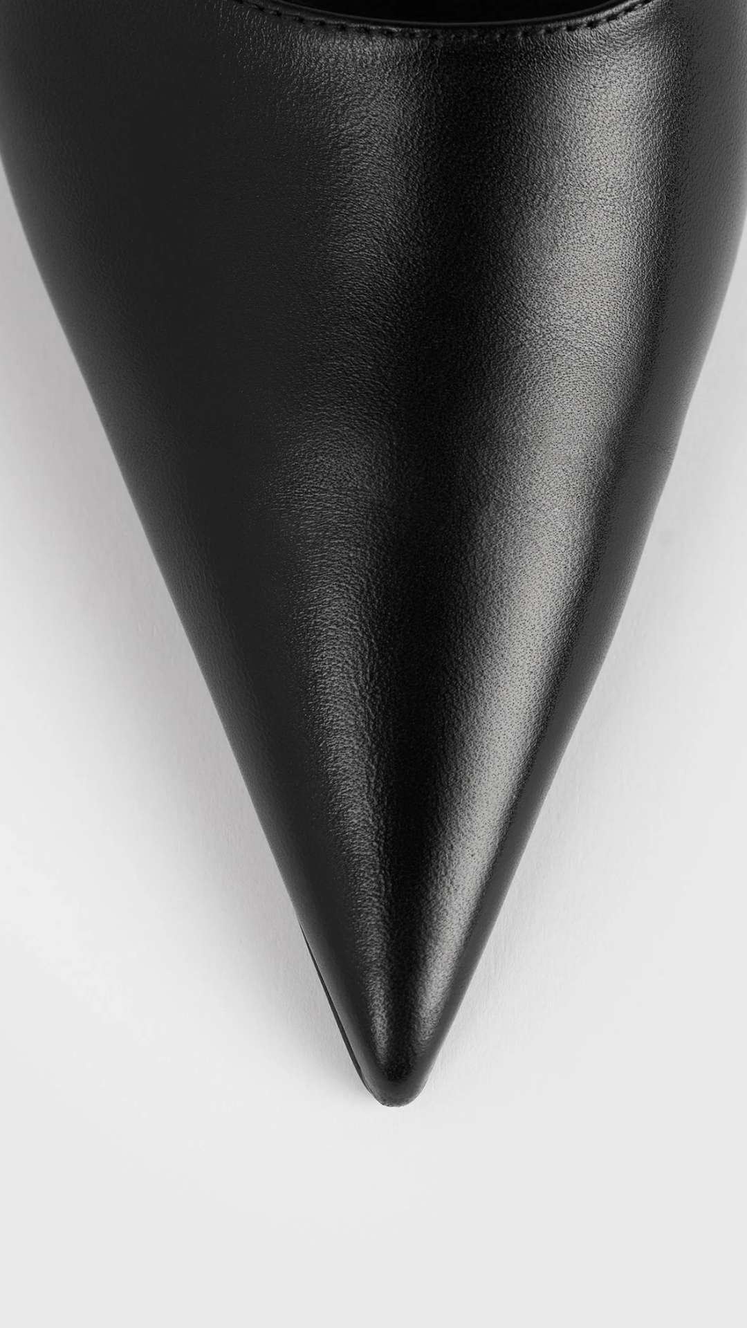 Toteme Sharp Mules in Black