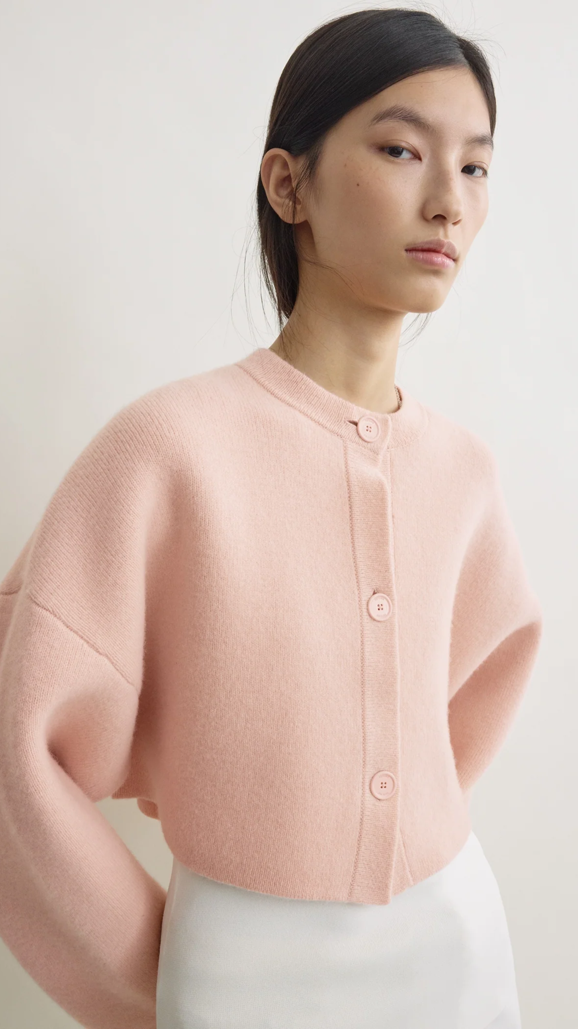 Toteme Cropped Oversized Cardigan in Flamingo