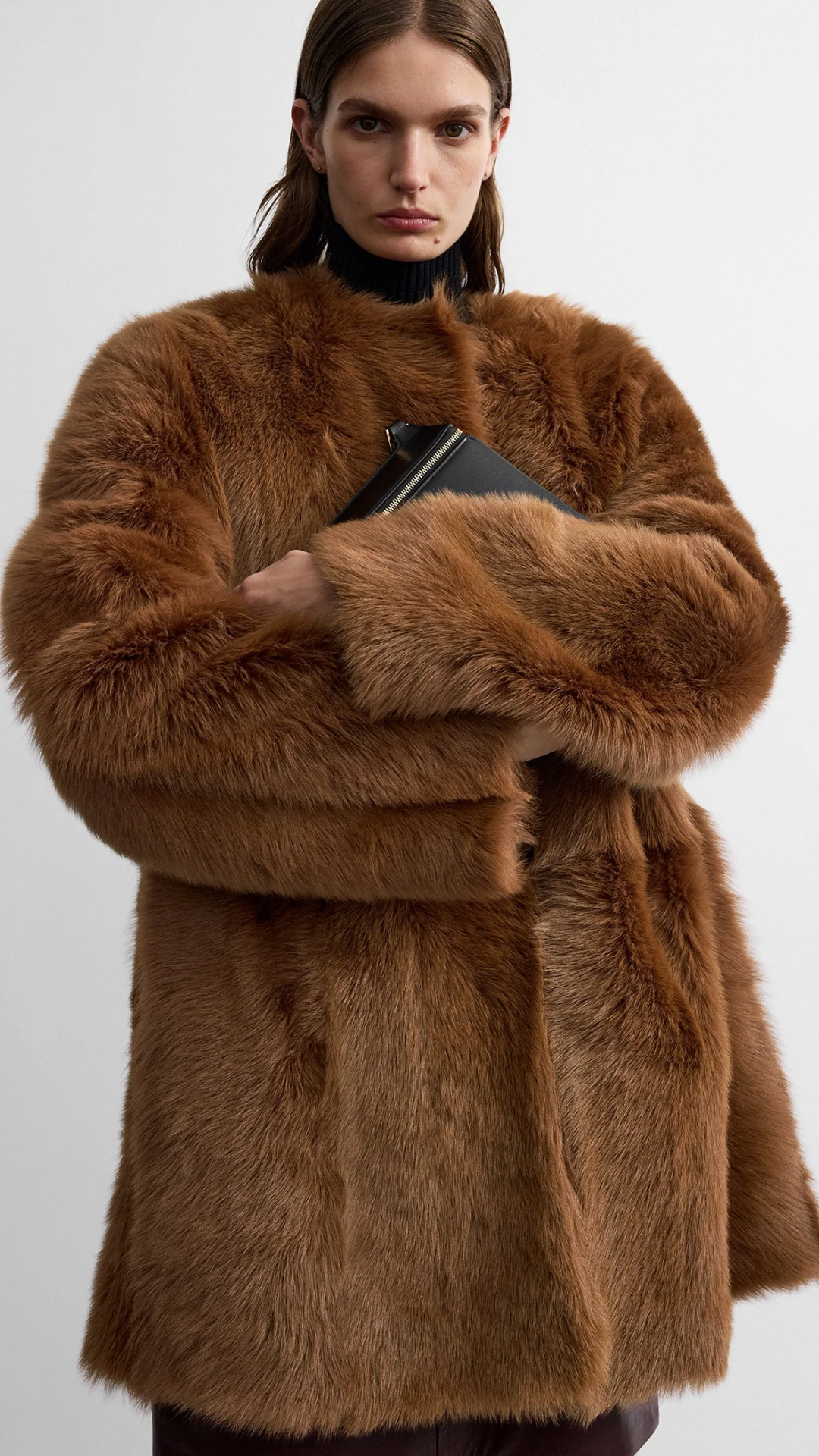 Toteme Short Silky Shearling Coat in Ginger