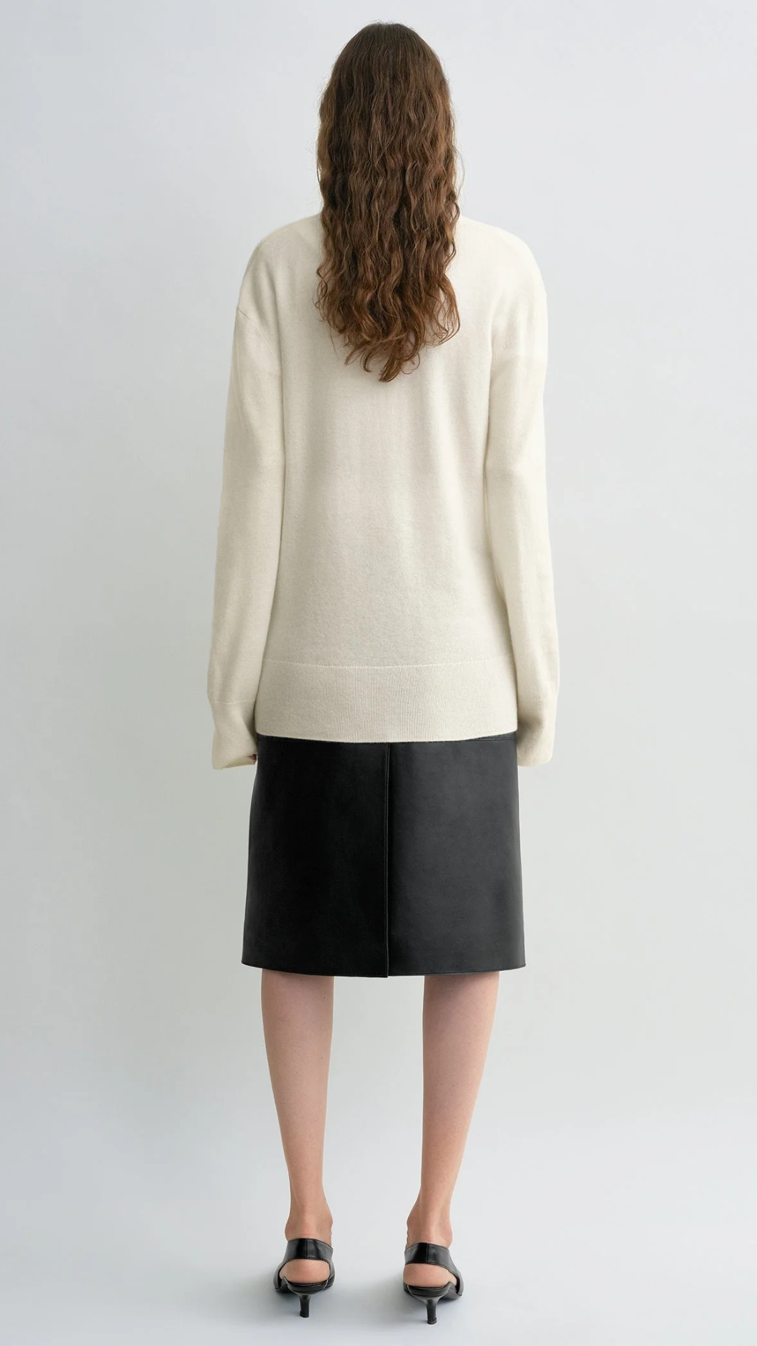 Toteme Cashmere V-Neck Long-Sleeve Knit in Ecru