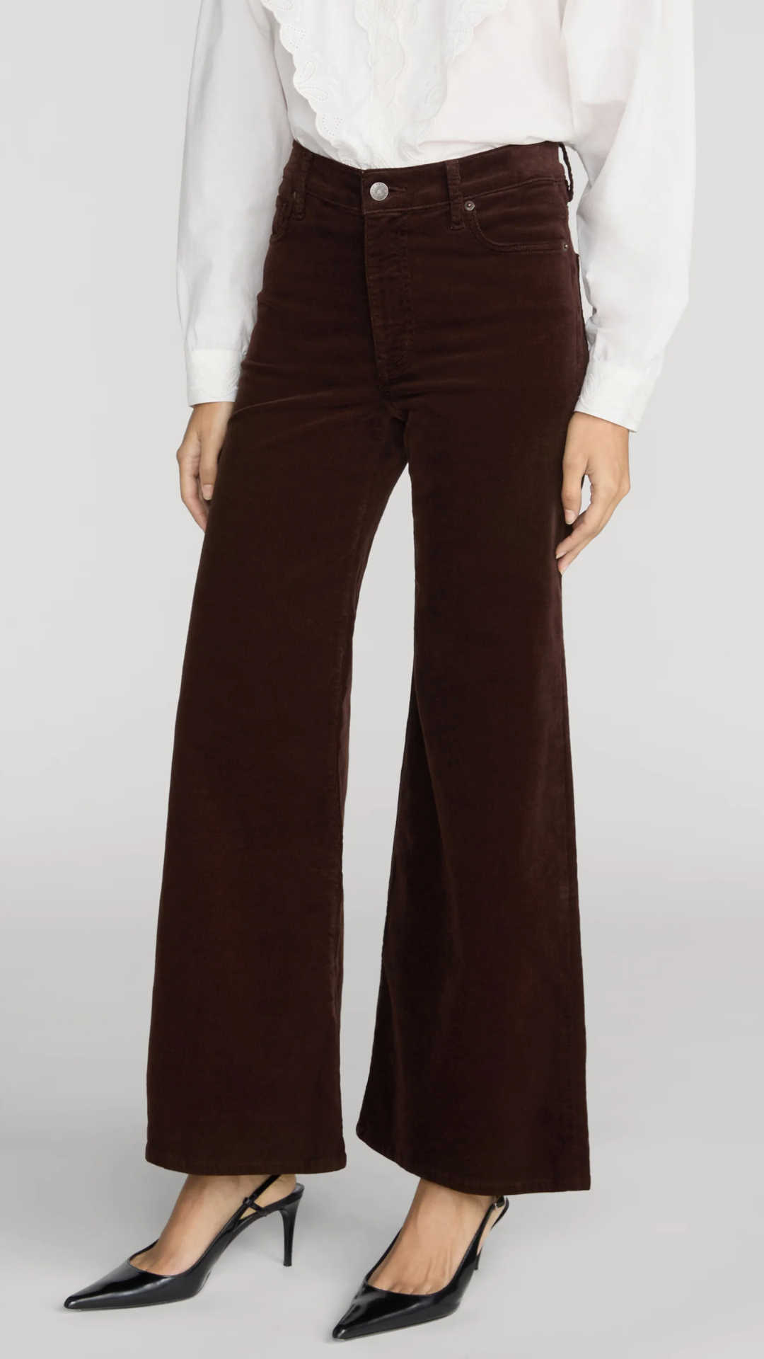 Frame The Corduroy Swing Jean in Espresso