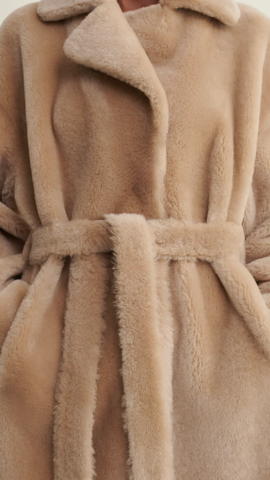 Arma Rien Sheepskin Coat in Sand