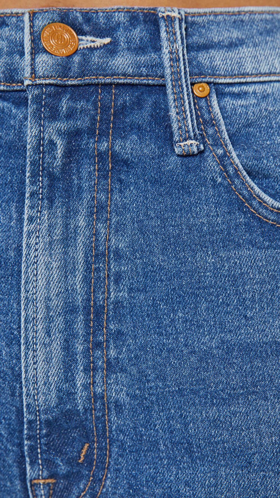 Mother Lil High Waisted Bookie Sneak Jean in Knick