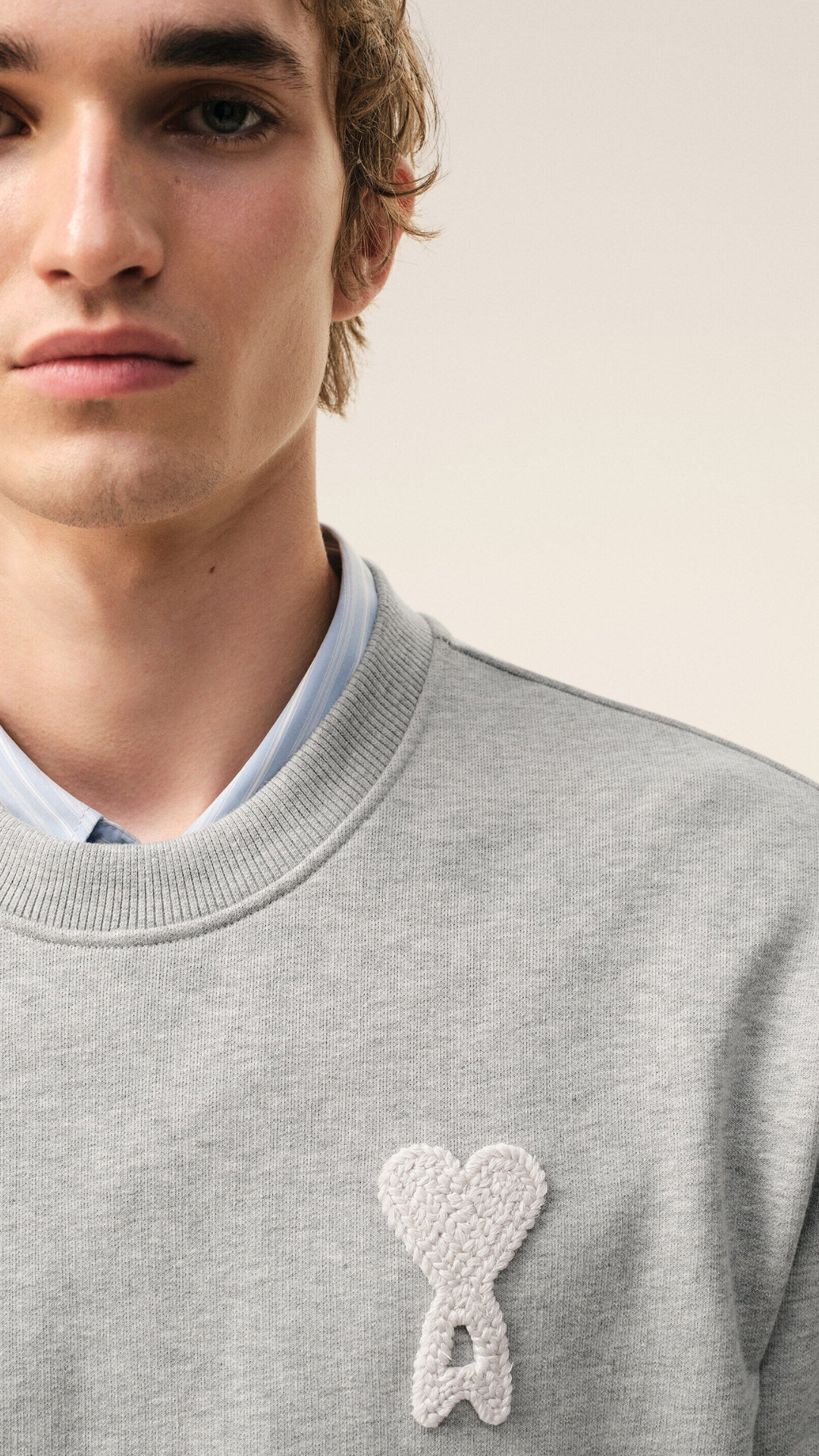 Ami Cotton Crew Ami De Coeur Patch Sweatshirt in Grey/White