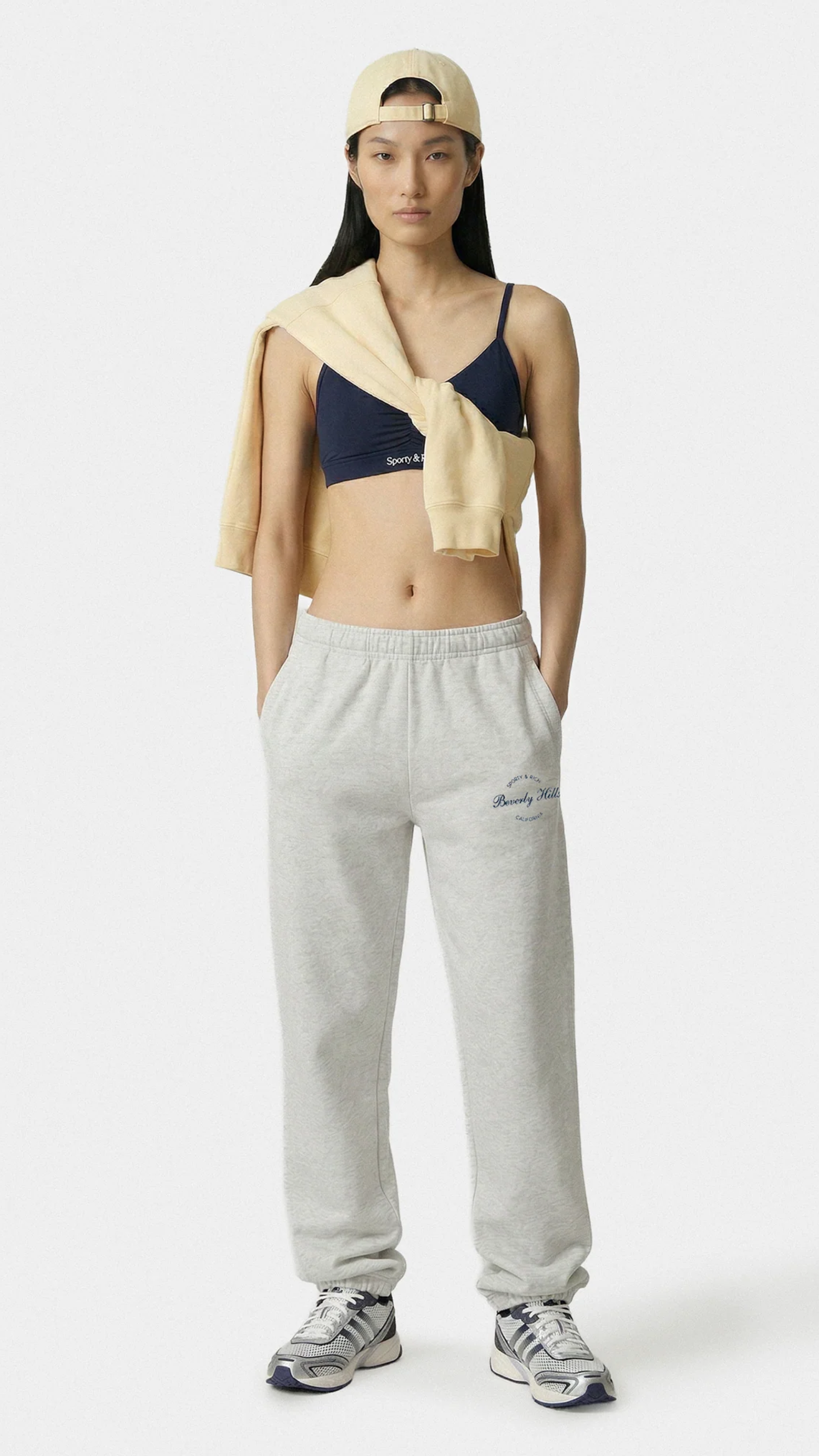 Sporty & Rich Beverly Script Sweatpant in Heather Gray