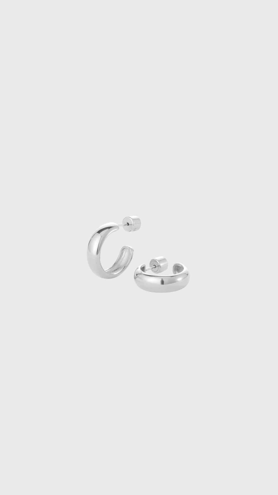 Jenny Bird Staple Hoops Small in Silver