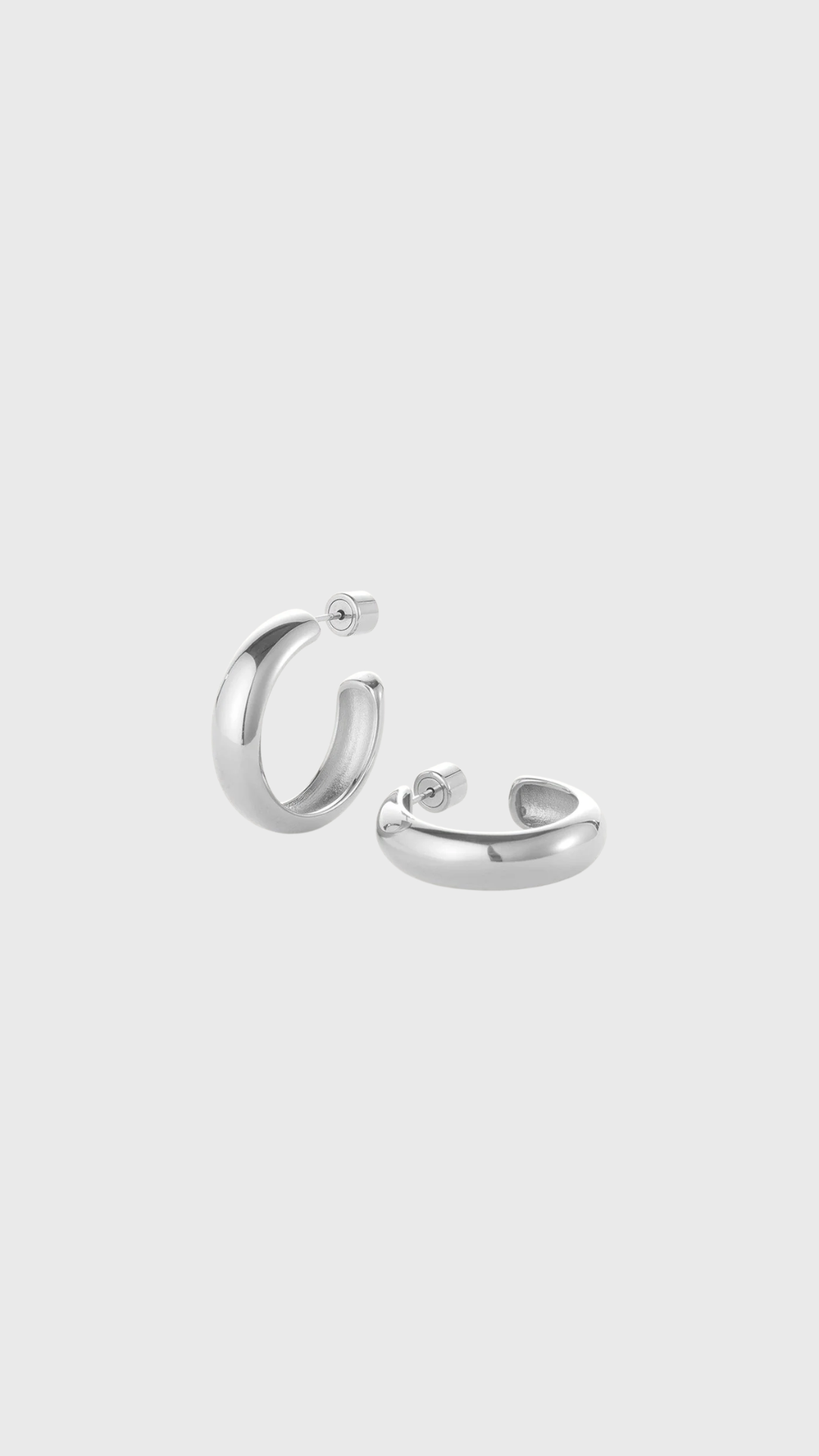 Jenny Bird Staple Hoops Medium in Silver