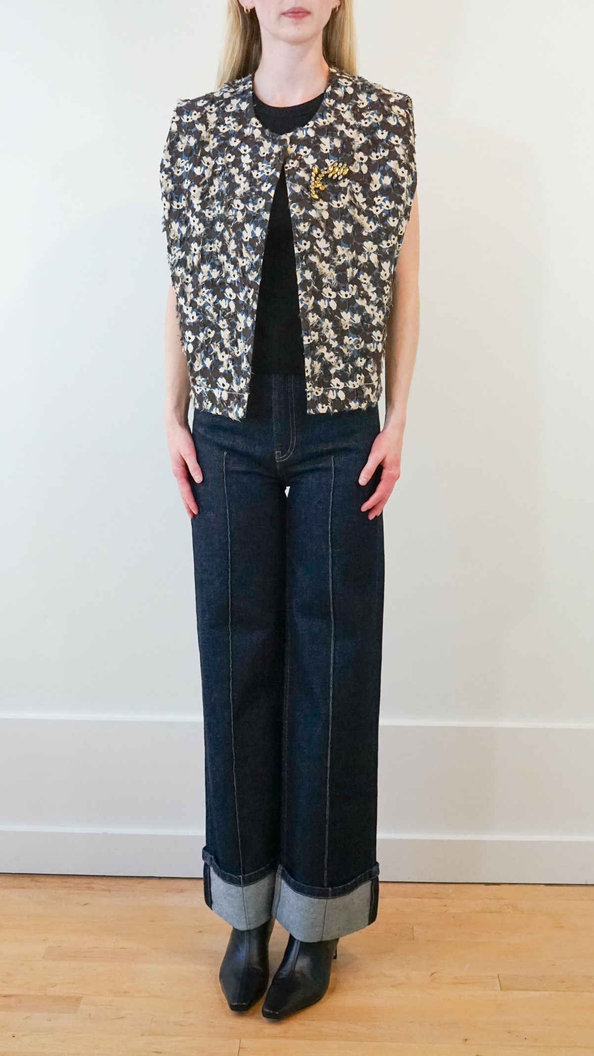 Odeeh Vest in Steel Blue