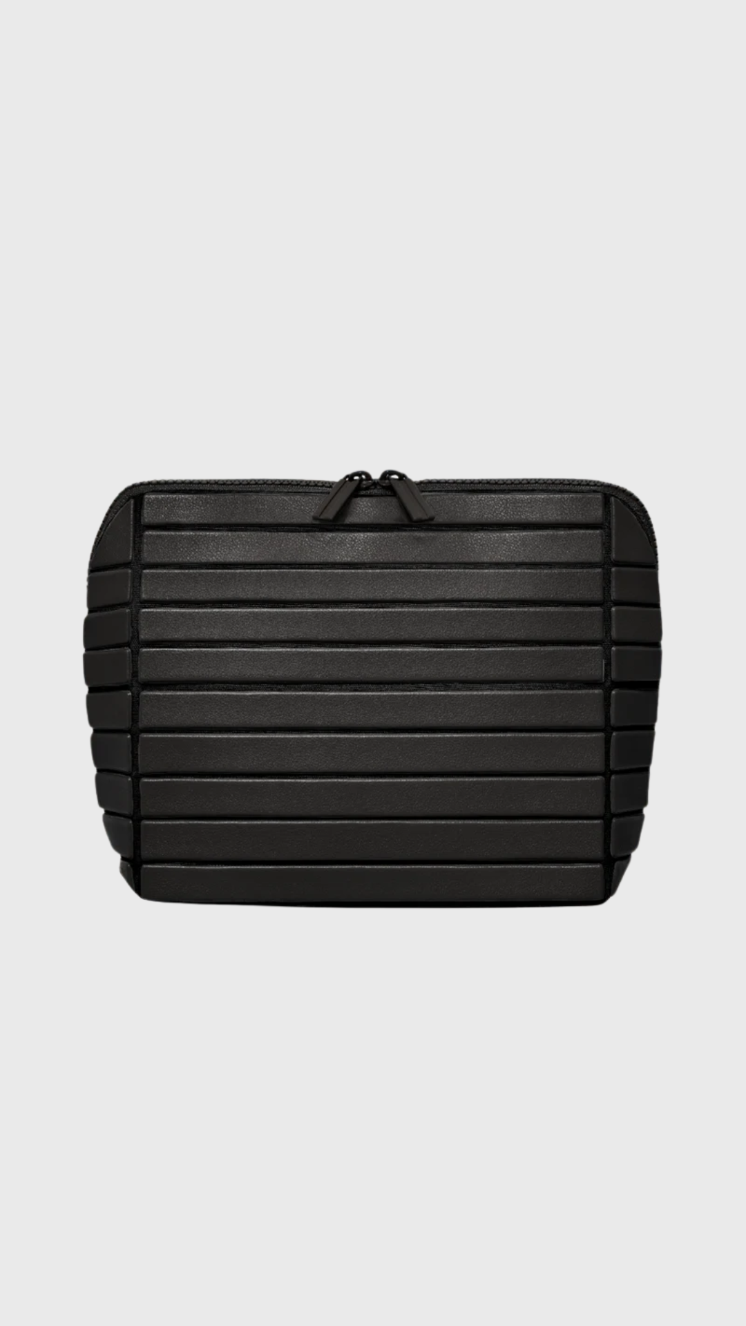 Parallelle Medium Traveller in Onyx