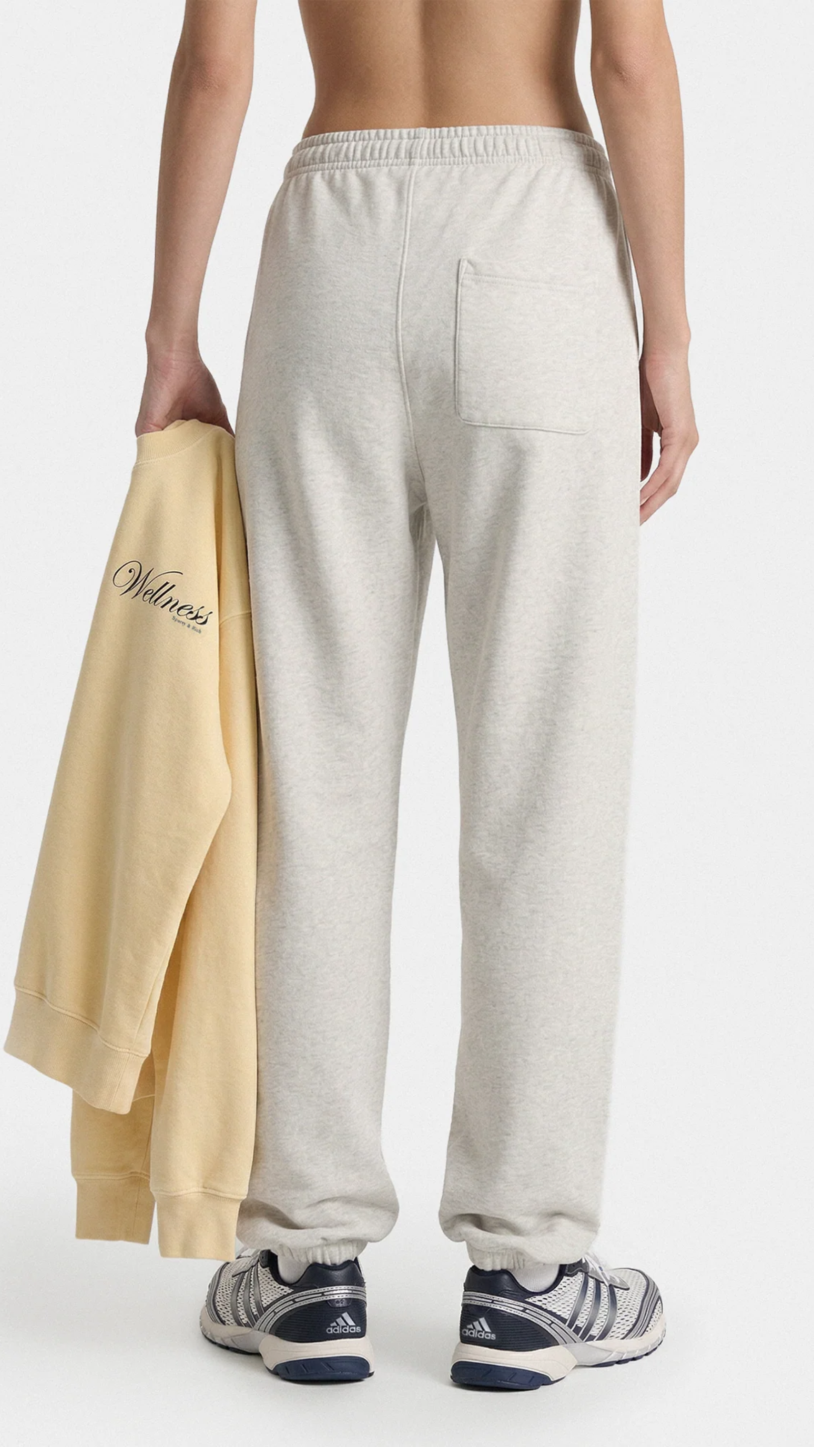 Sporty & Rich Beverly Script Sweatpant in Heather Gray