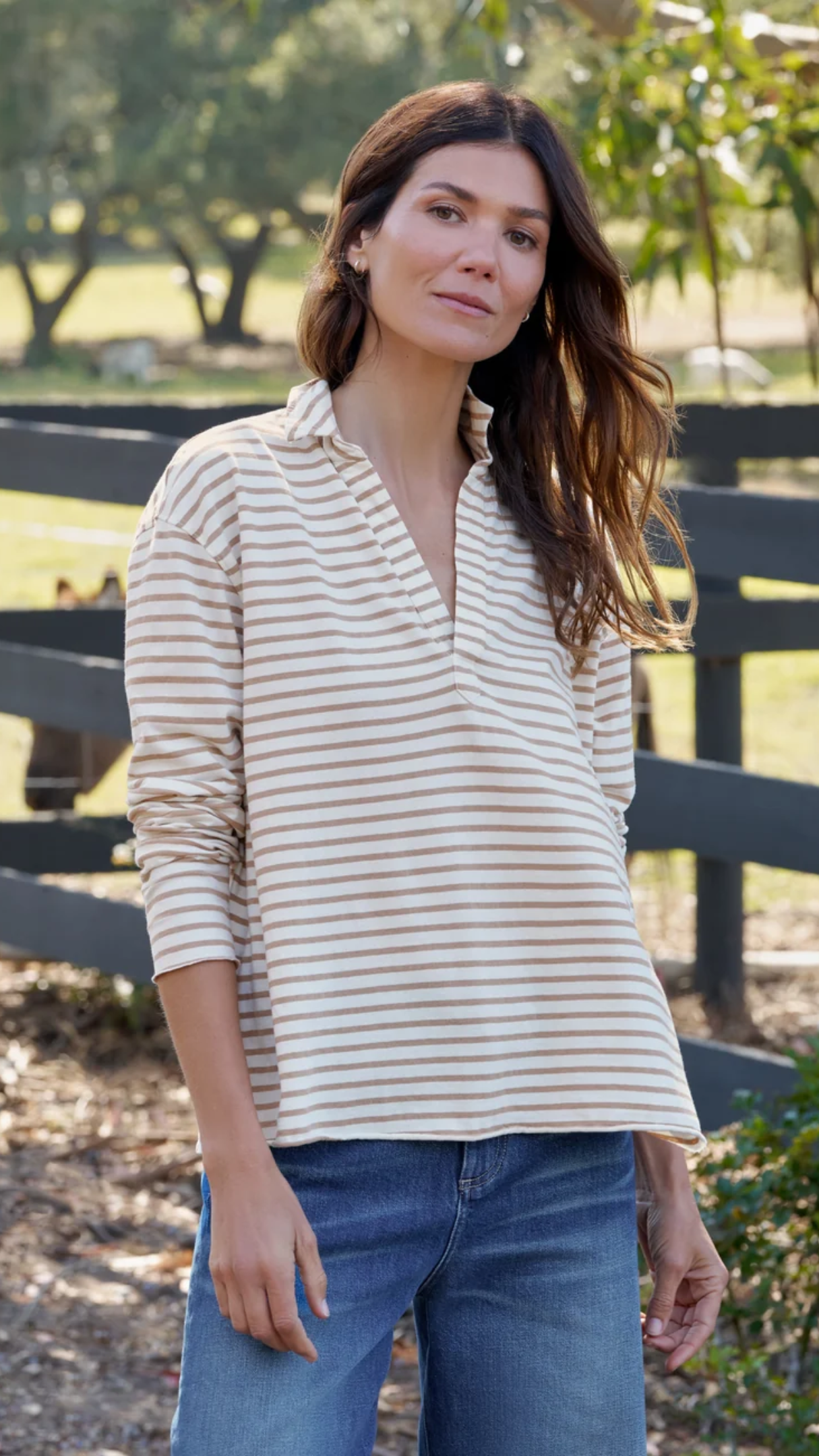 Frank & Eileen Patrick Popover Henley in Vintage White and Camel Stripe