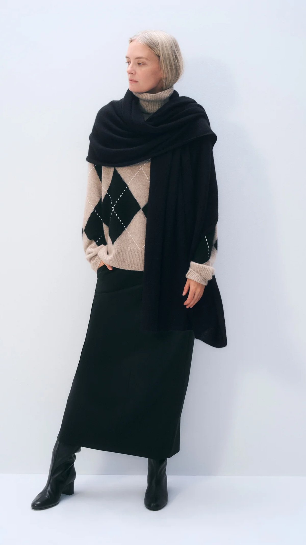 White + Warren Cashmere Travel Wrap