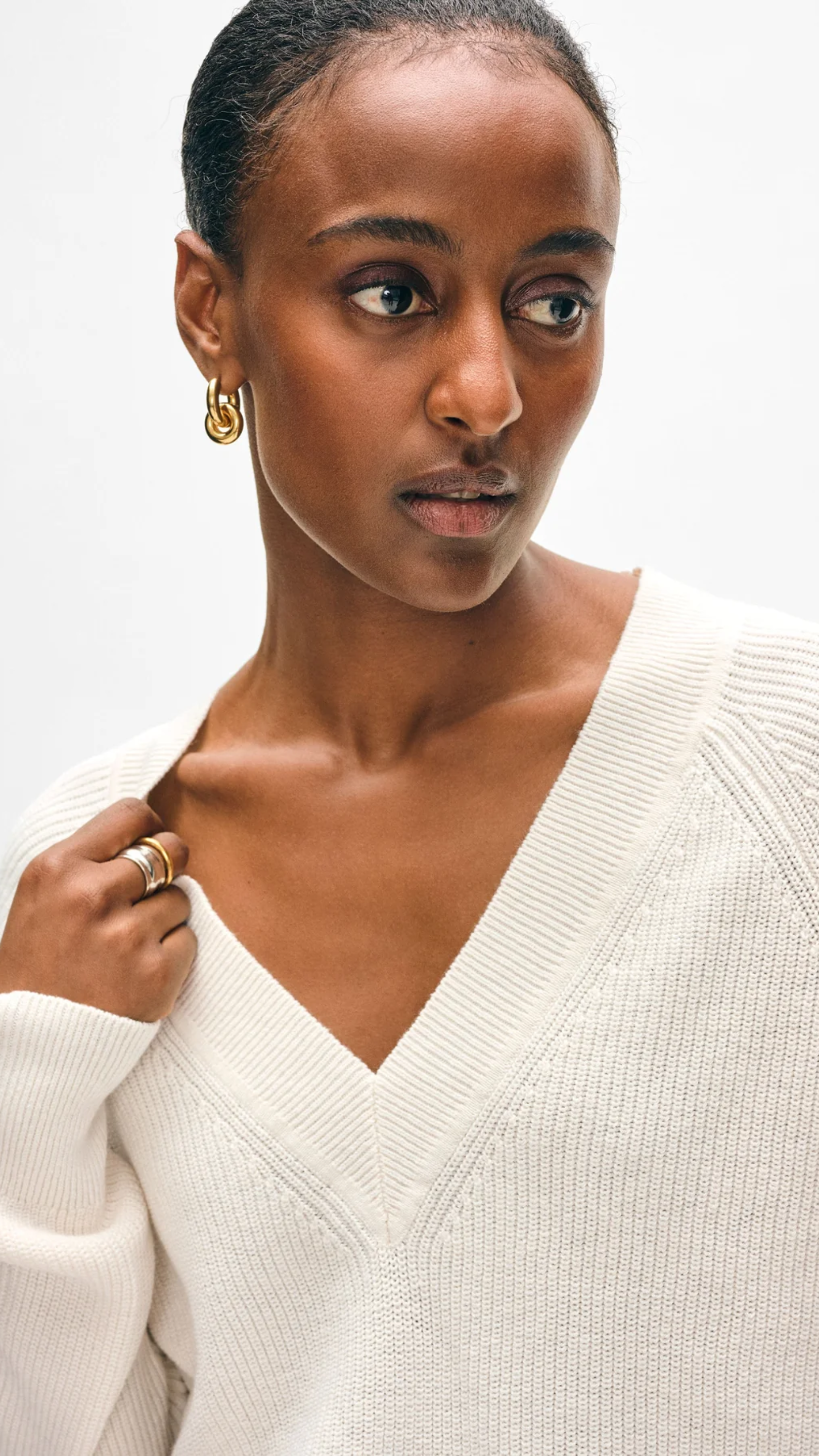 White + Warren Fine Cotton Ribbed V Neck in White