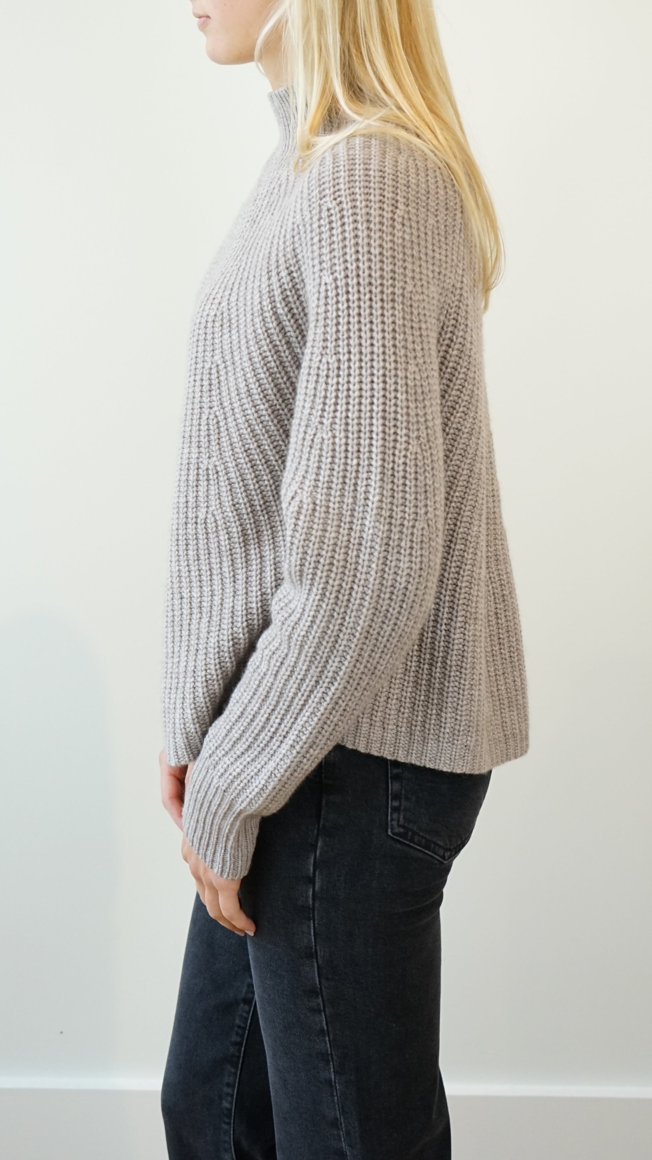 Allude Mockneck Sweater in Peppermelon