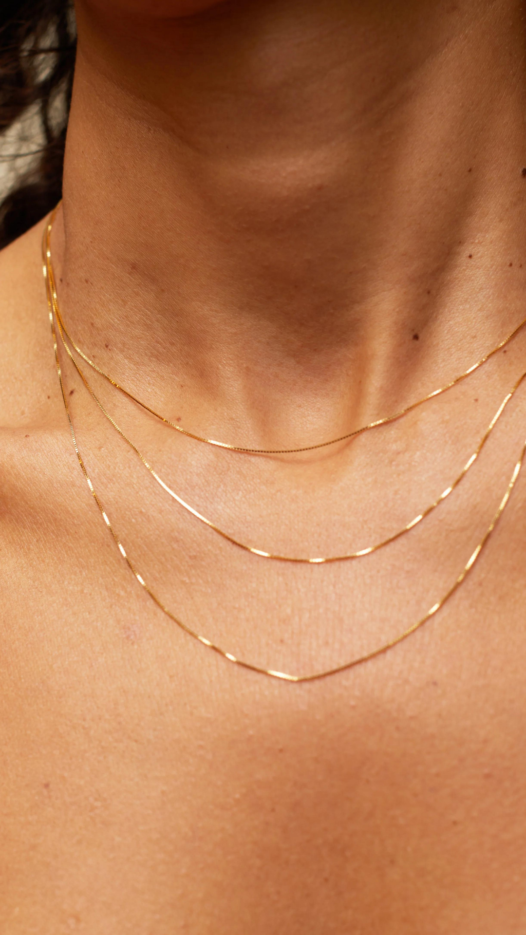 Zahava Shimmering 16" Box Chain