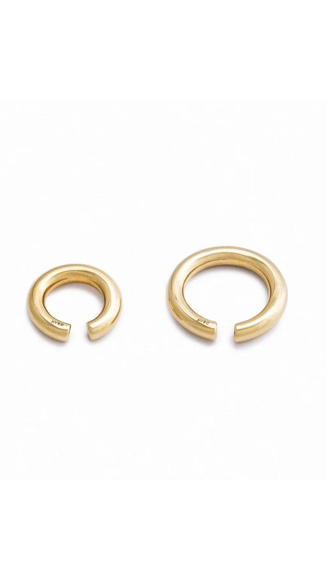 Avec Charlotte Earcuff Medium