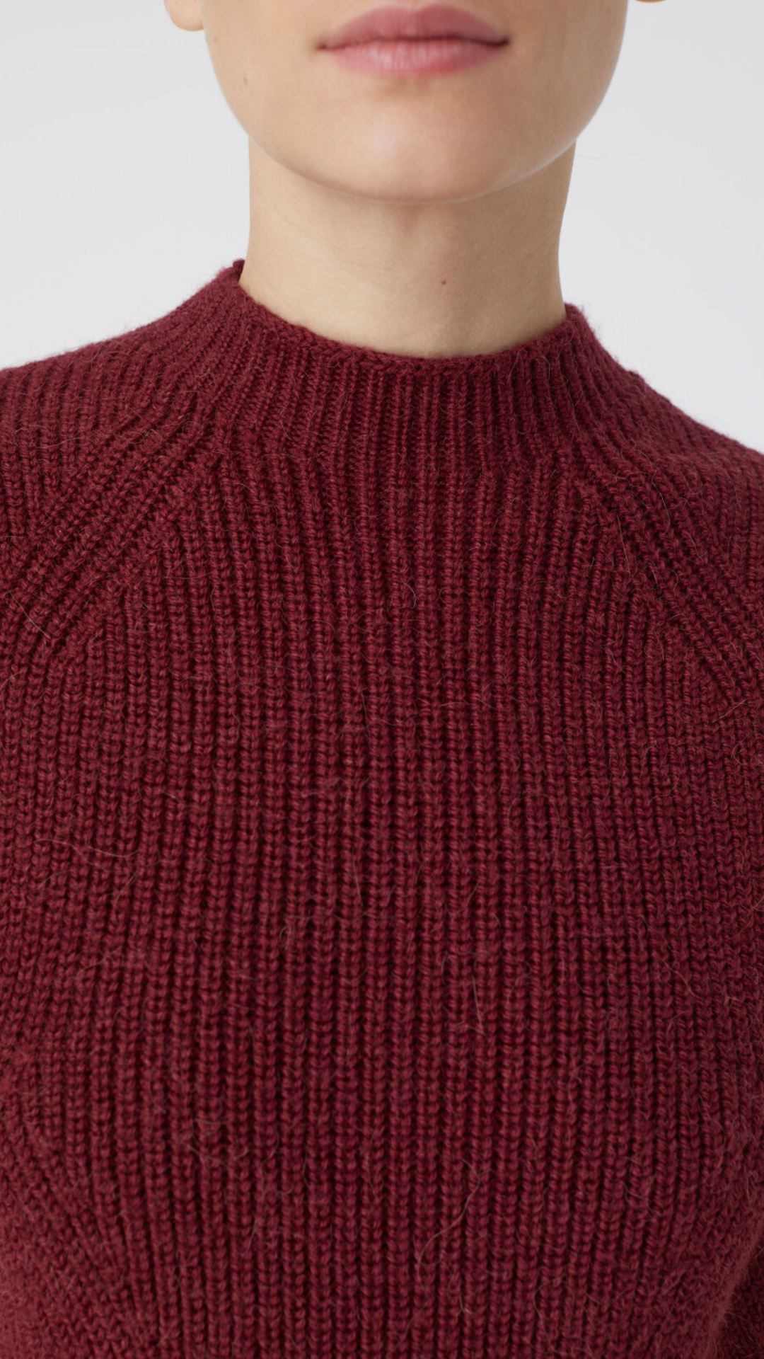 Closed Turtleneck Vest