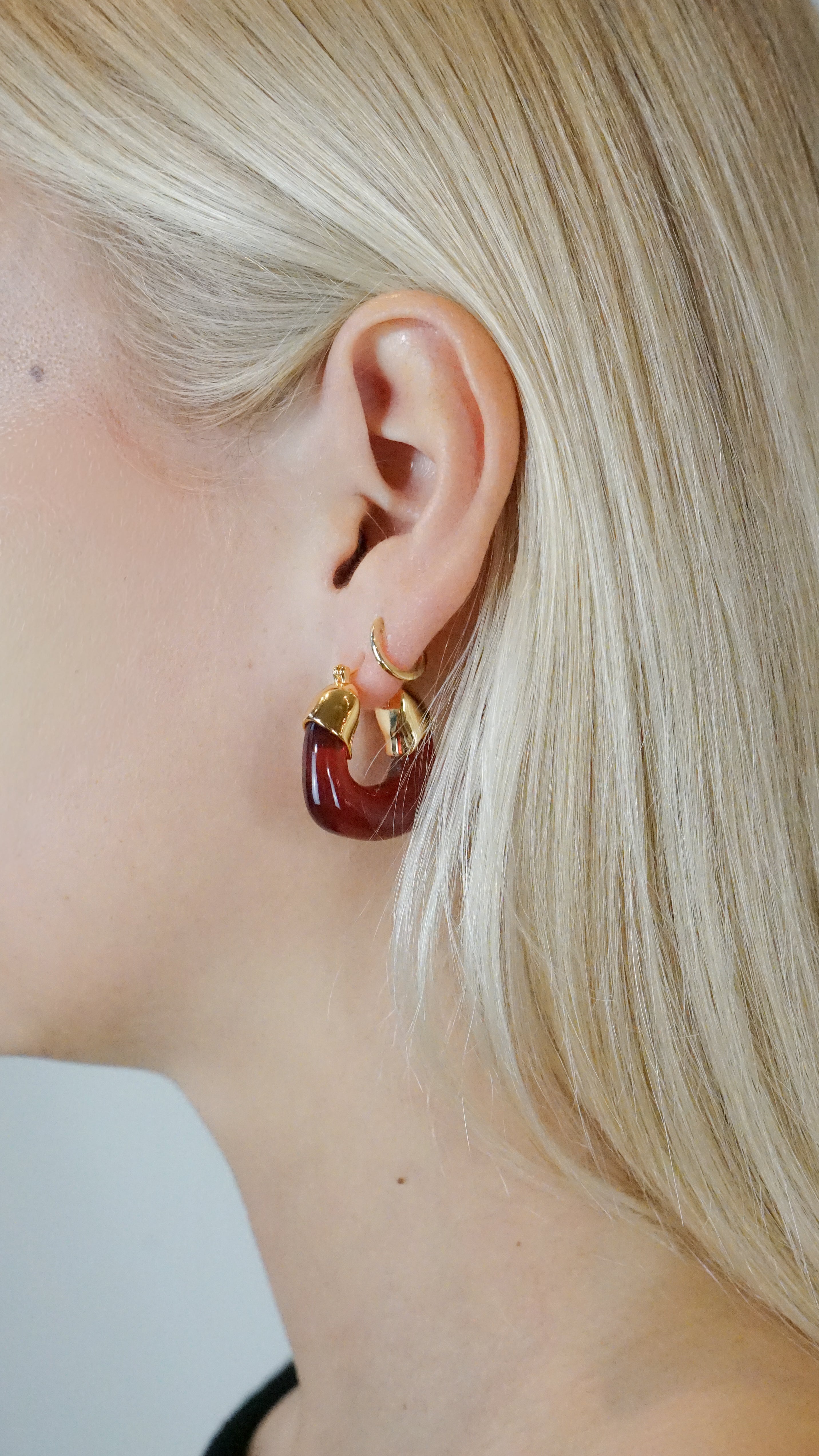 Lizzie Fortunato Mini Organic Hoops in Currant