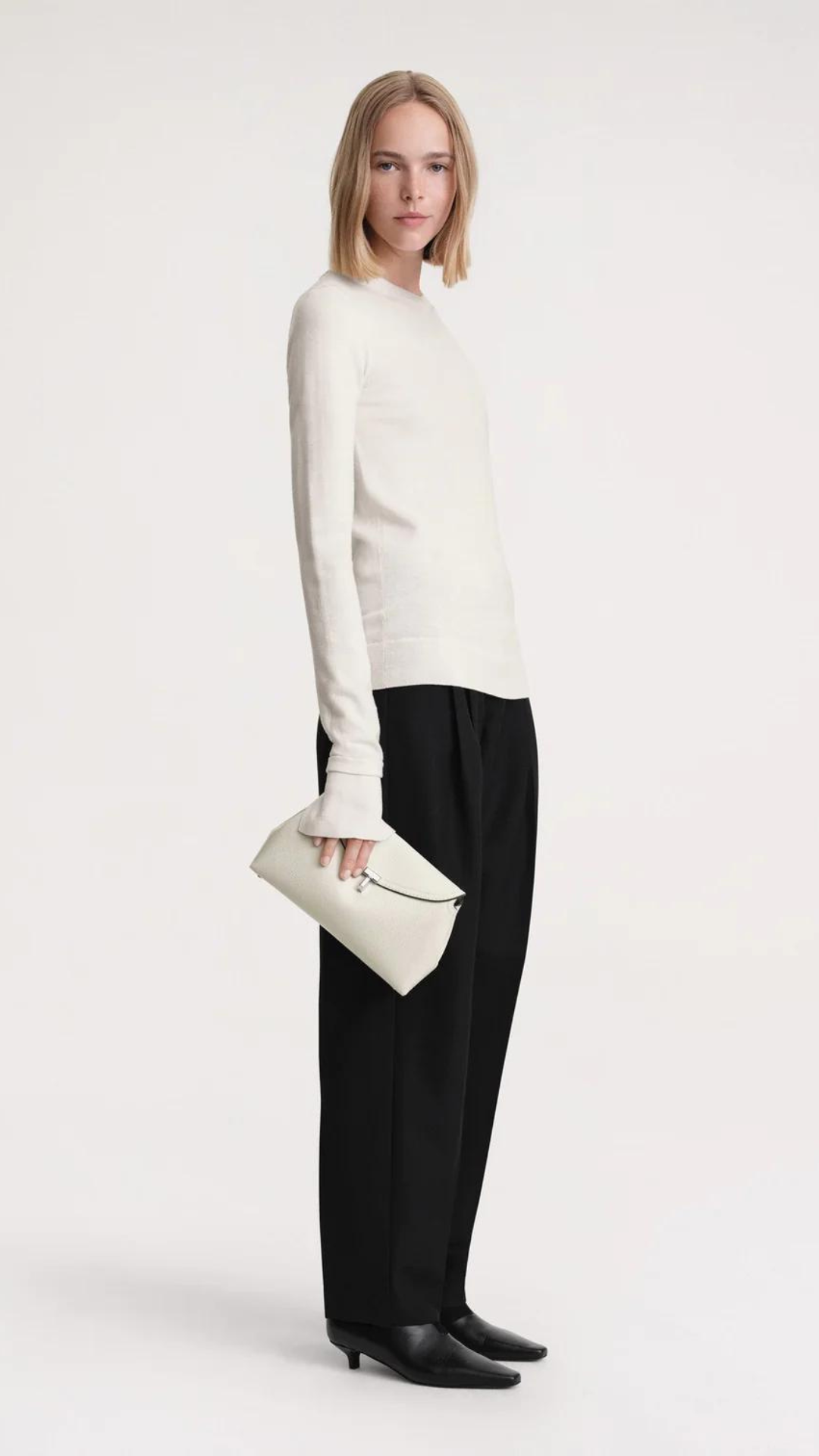 Toteme Two-tone Vneck Knit