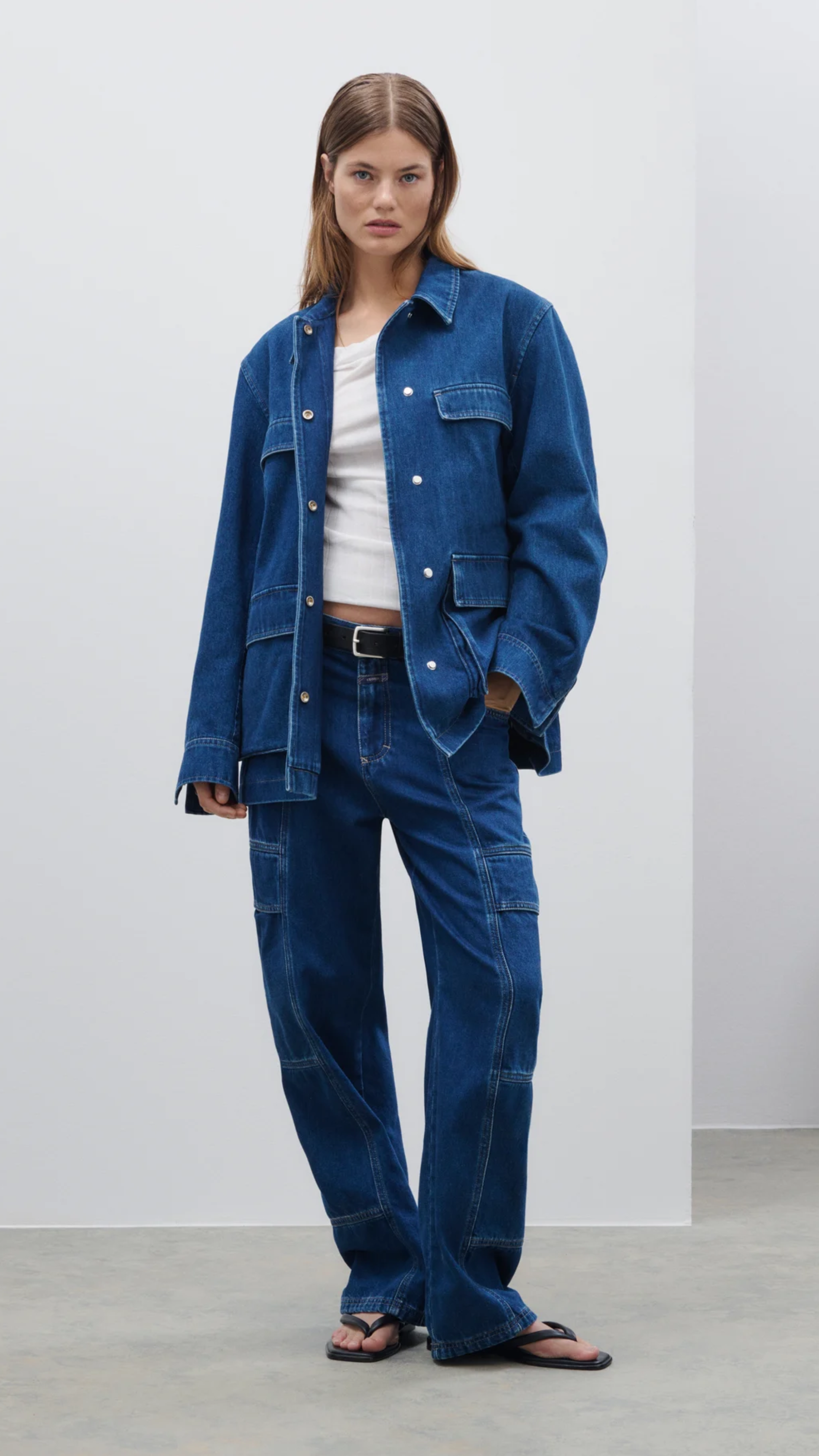 Closed Cali-x Relaxed Jean in Mid Blue