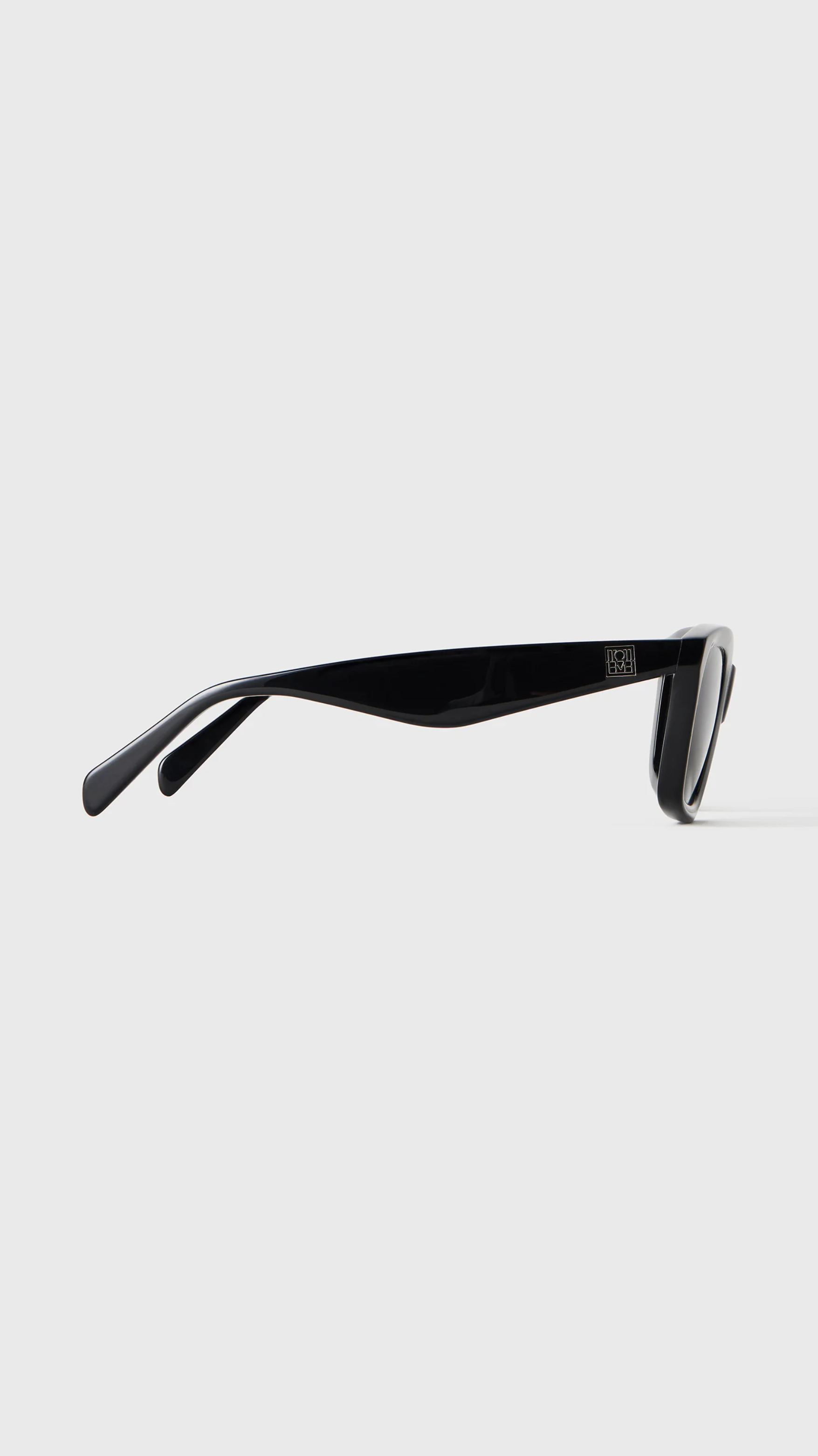 Toteme Classic Sunglasses in Black