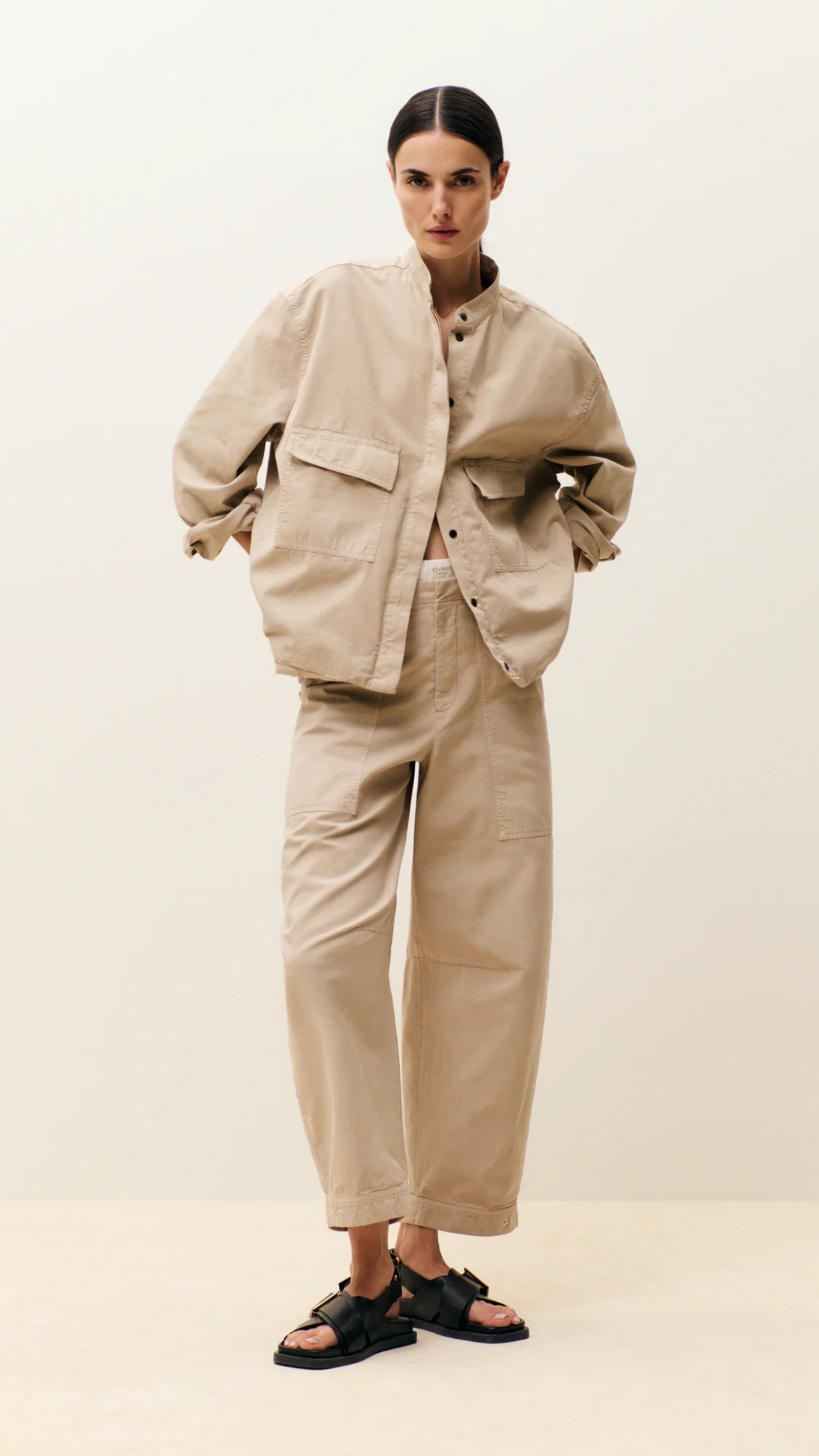 Closed Rhannon Barrel Pants in Soft Beige