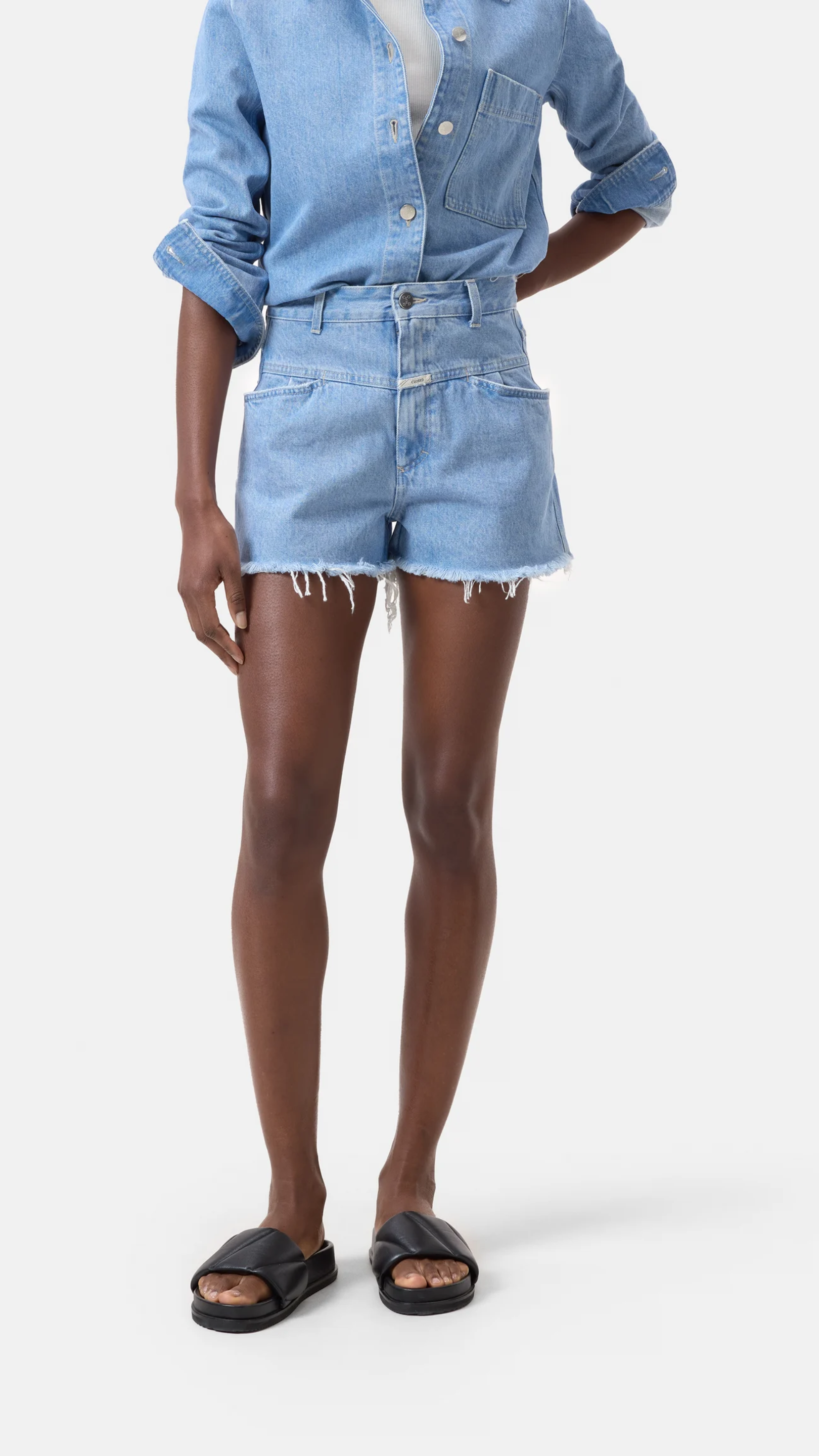 Closed Jocy-X Shorts in Light Blue