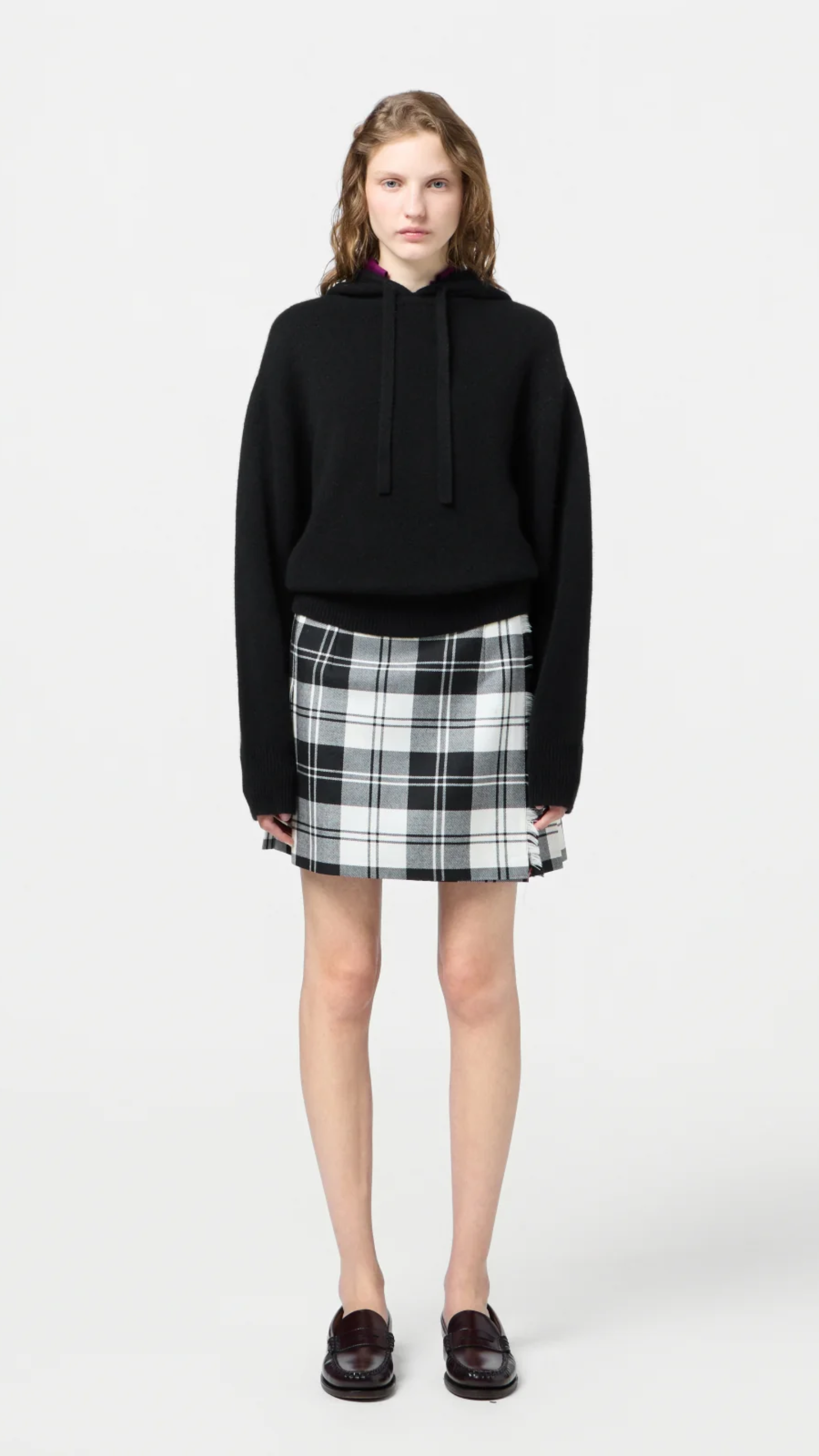 Guest in Residence Collegiate Cashmere Hoodie in Black