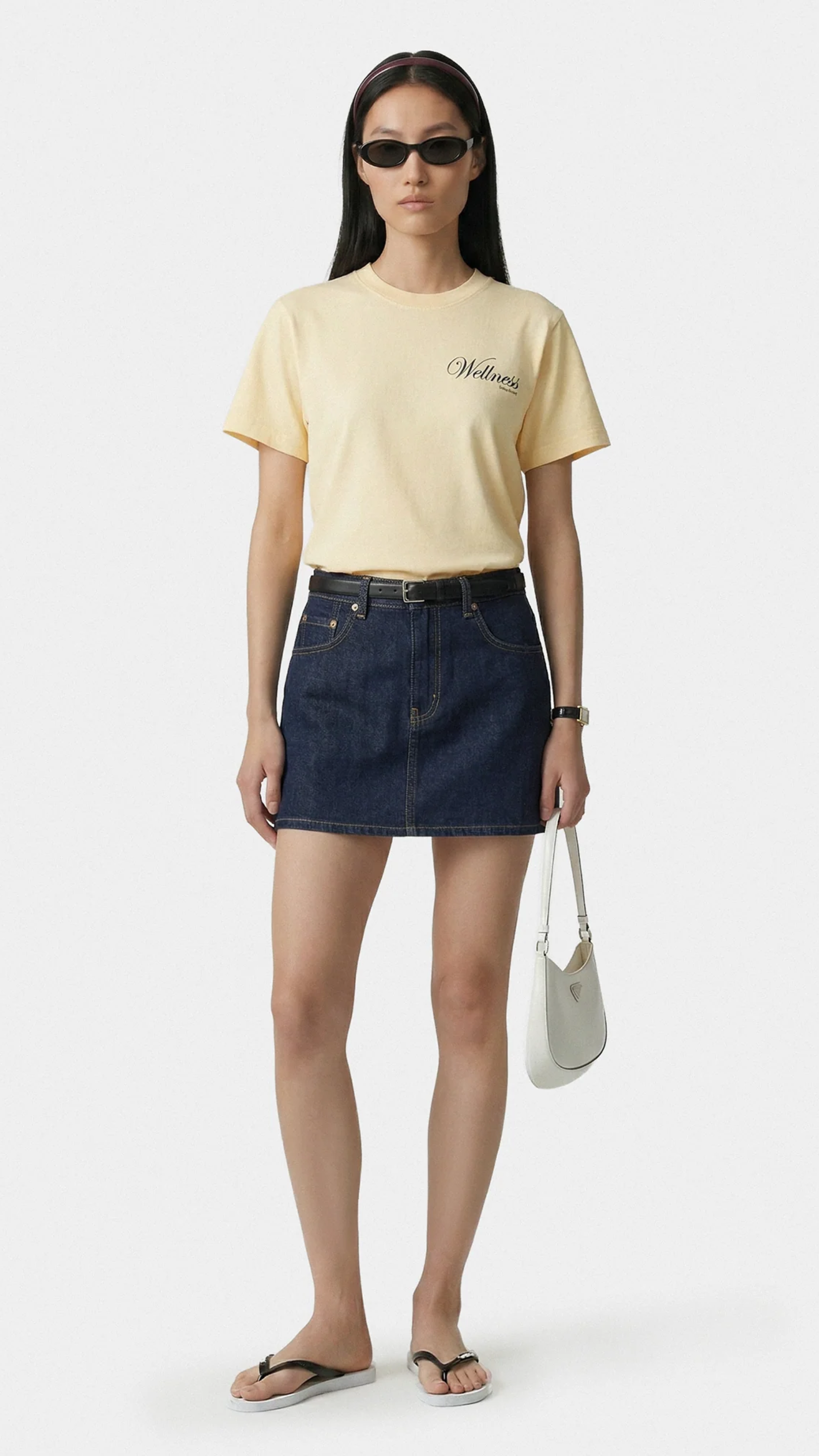 Sporty & Rich Avenue T-Shirt in Almond/Navy