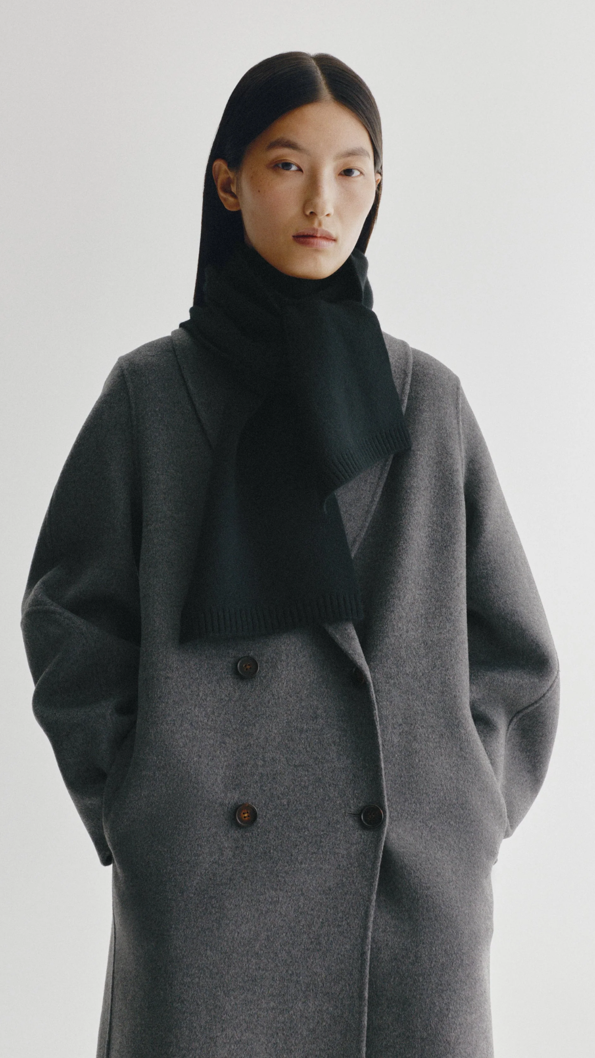 Lisa Yang Frederica Scarf in Black
