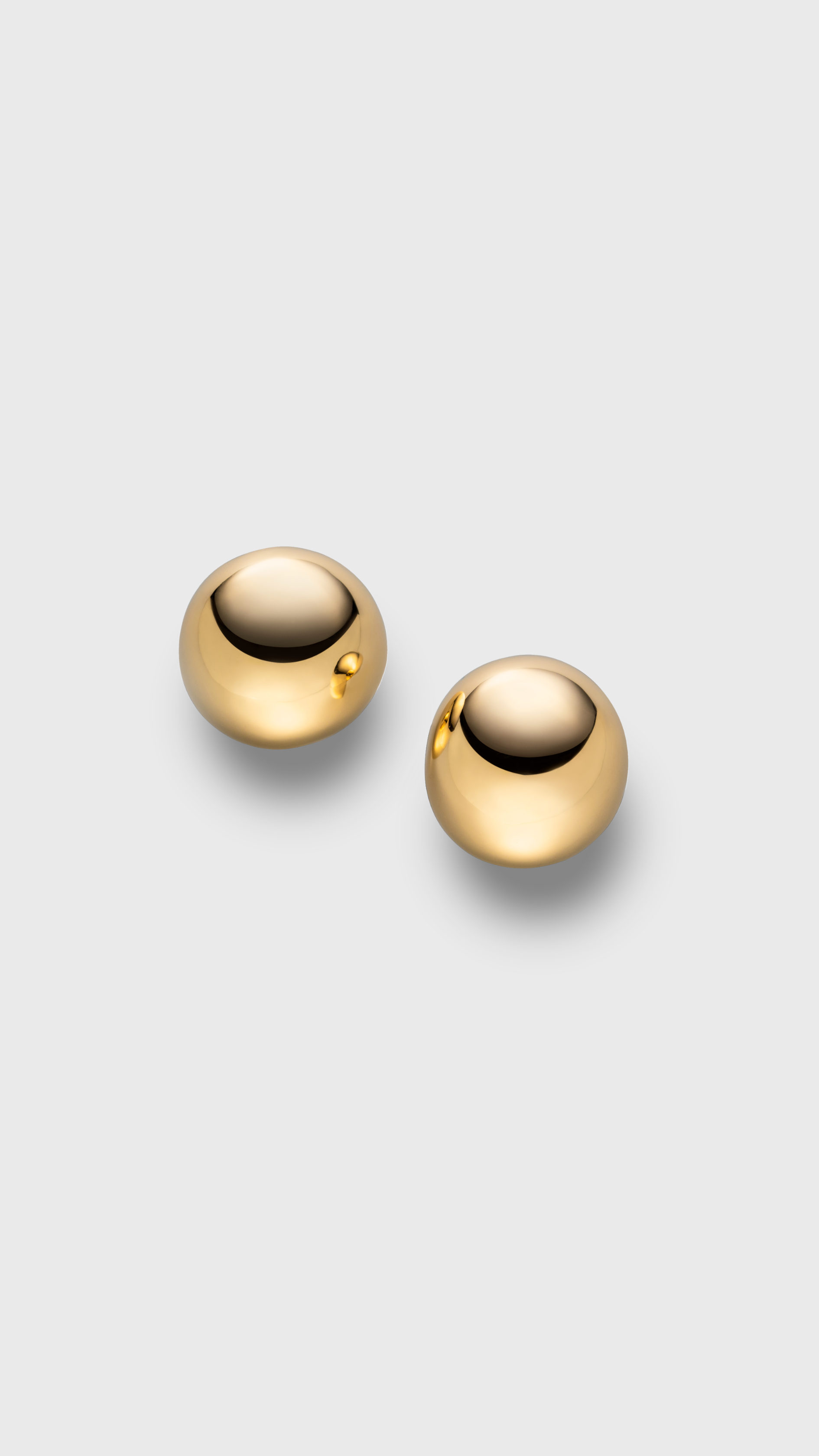 Uncommon Matters Ample Earrings in Gold